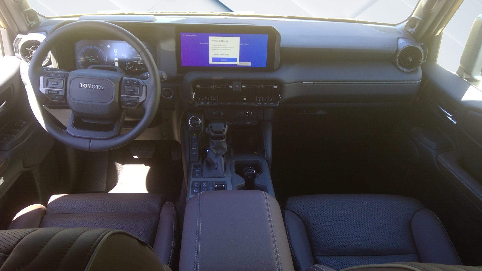 TOYOTA Land Cruiser 2.8TD First Edition-image-3
