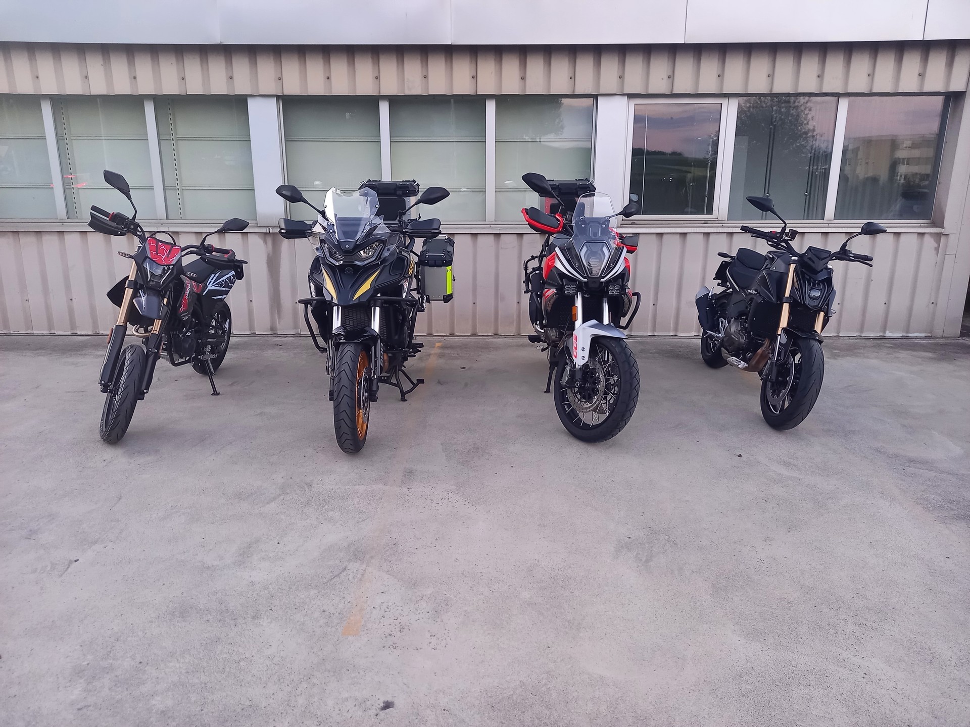 QJ COX 125-image-6