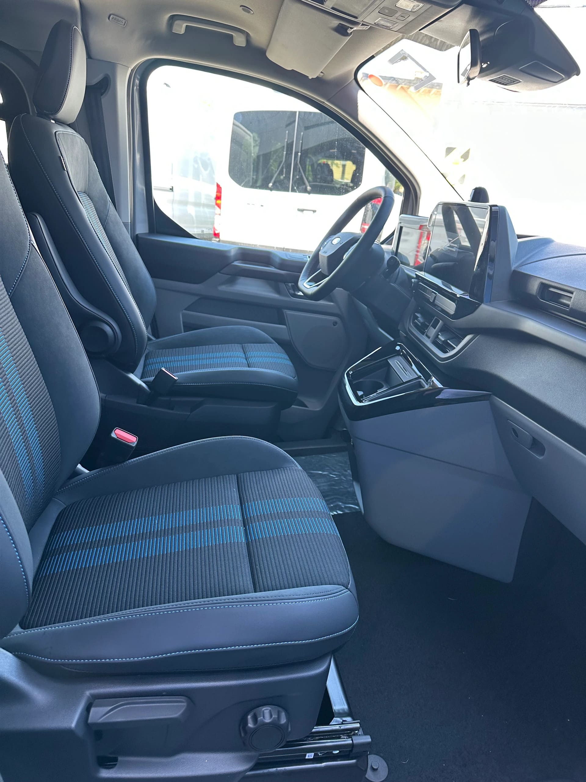FORD Tourneo Custom 340 L1 2.5 Durat Sport/PHEV-image-14