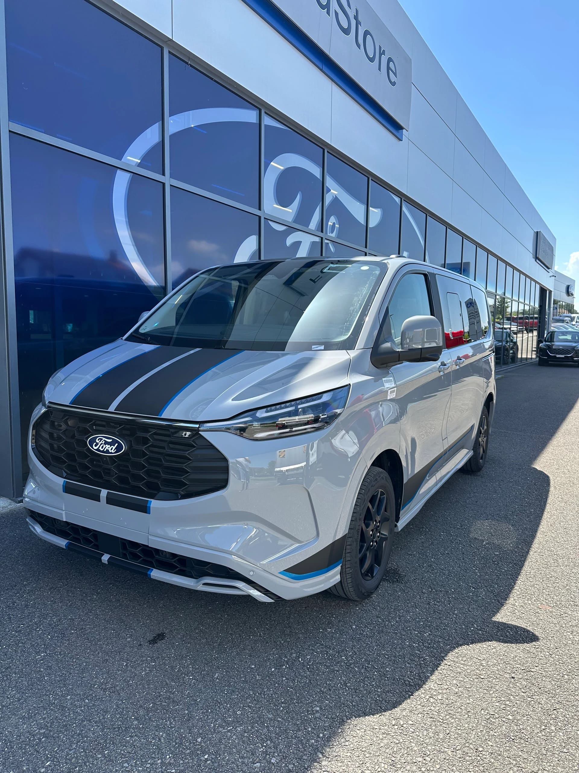 FORD Tourneo Custom 340 L1 2.5 Durat Sport/PHEV-image-1