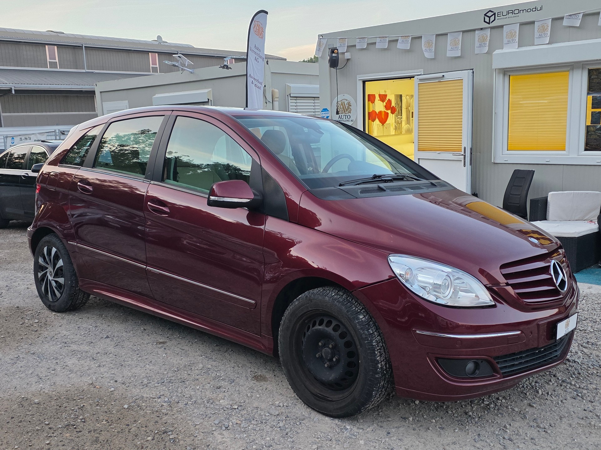 MERCEDES-BENZ B 180 Selection Autotronic ***Frisch ab MFK / Frisch ab Service / Frisch ab Getriebe Service / Garantie / Gratis Lieferung ***-image-5