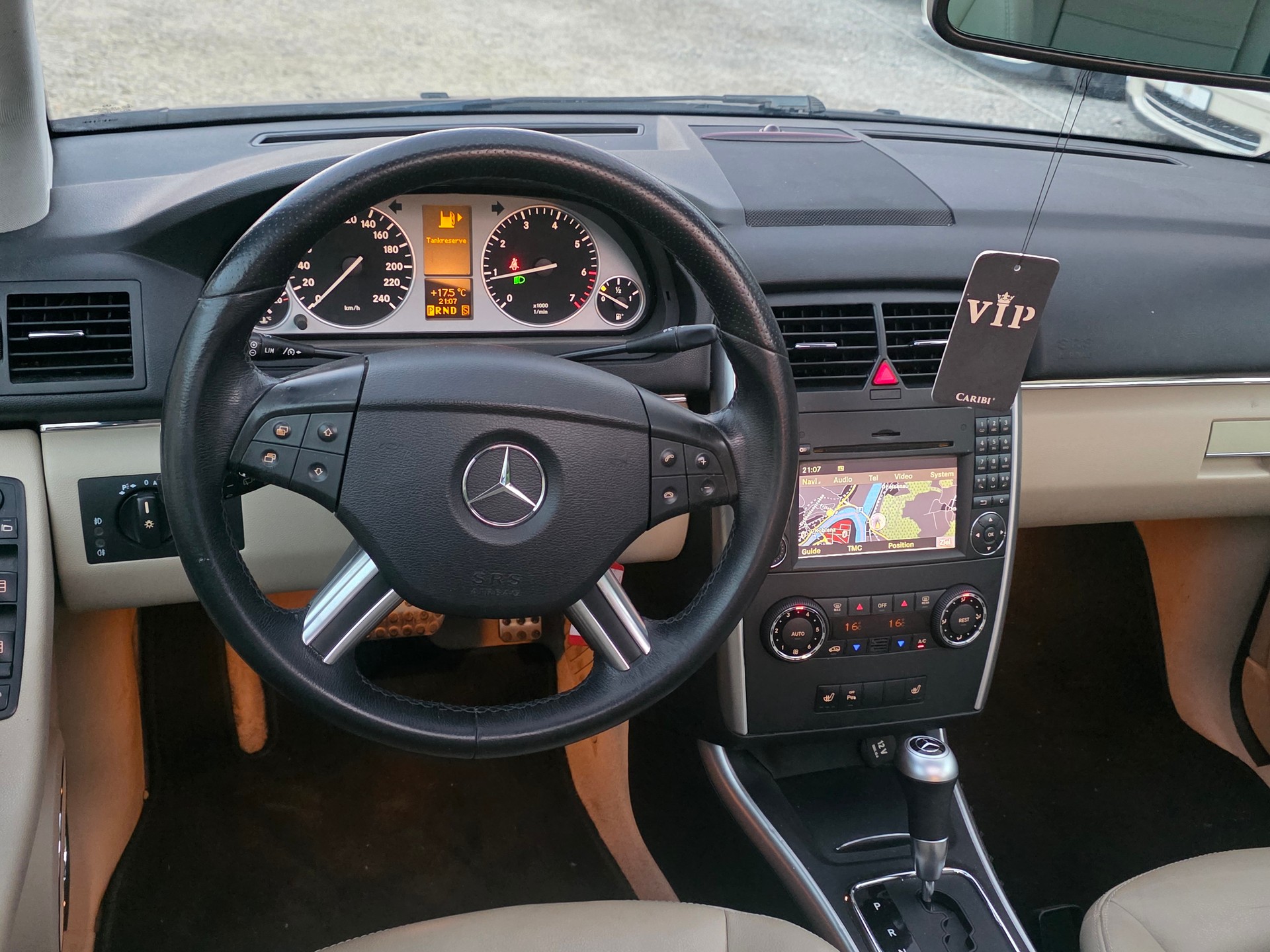 MERCEDES-BENZ B 180 Selection Autotronic ***Frisch ab MFK / Frisch ab Service / Frisch ab Getriebe Service / Garantie / Gratis Lieferung ***-image-10