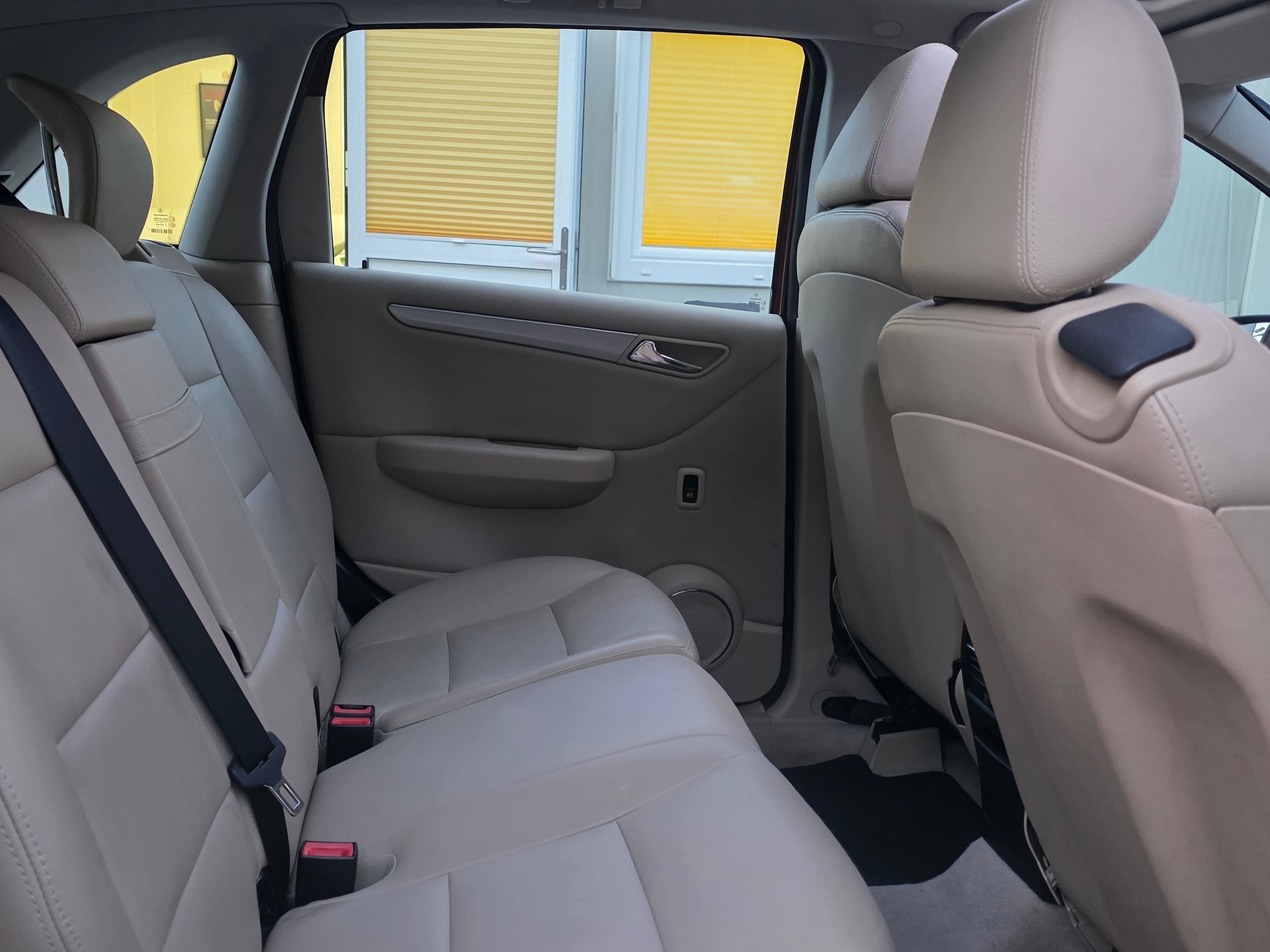 MERCEDES-BENZ B 180 Selection Autotronic ***Frisch ab MFK / Frisch ab Service / Frisch ab Getriebe Service / Garantie / Gratis Lieferung ***-image-11