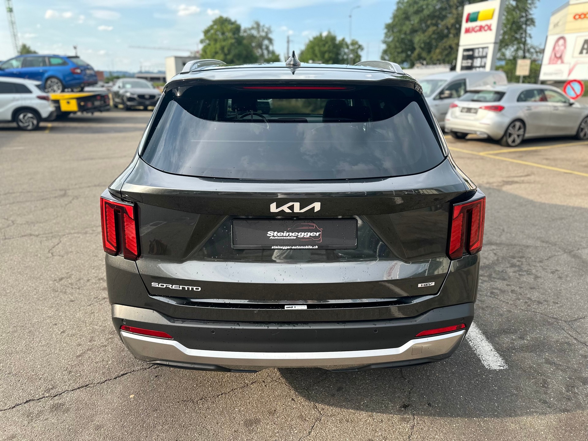KIA Sorento 1.6 T-GDi HEV Style * 7 Plätzer *-image-8