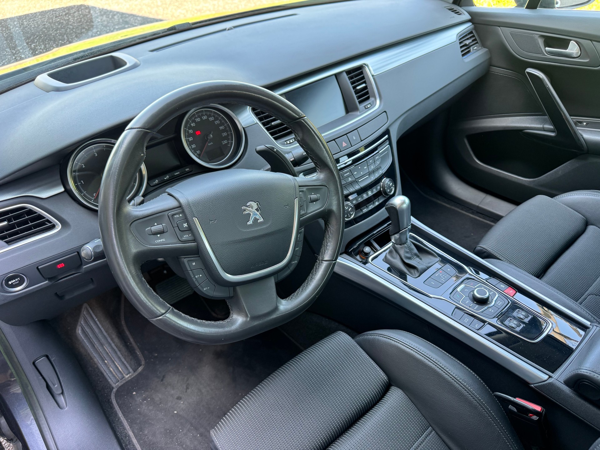 PEUGEOT 508 2.2 HDI GT Automatic-image-12