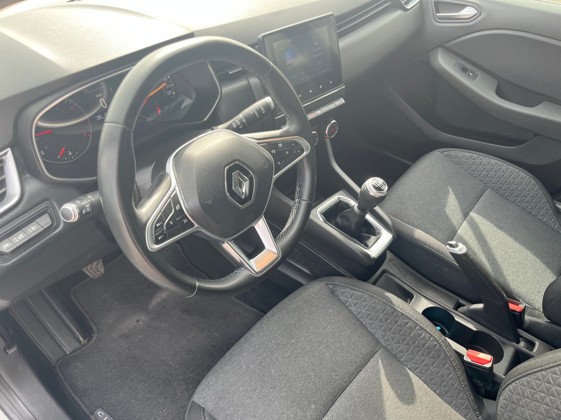 RENAULT Clio 1.0 Zen+++FRISCH AB MFK+++12 MONATE GARANTIE+++-image-5