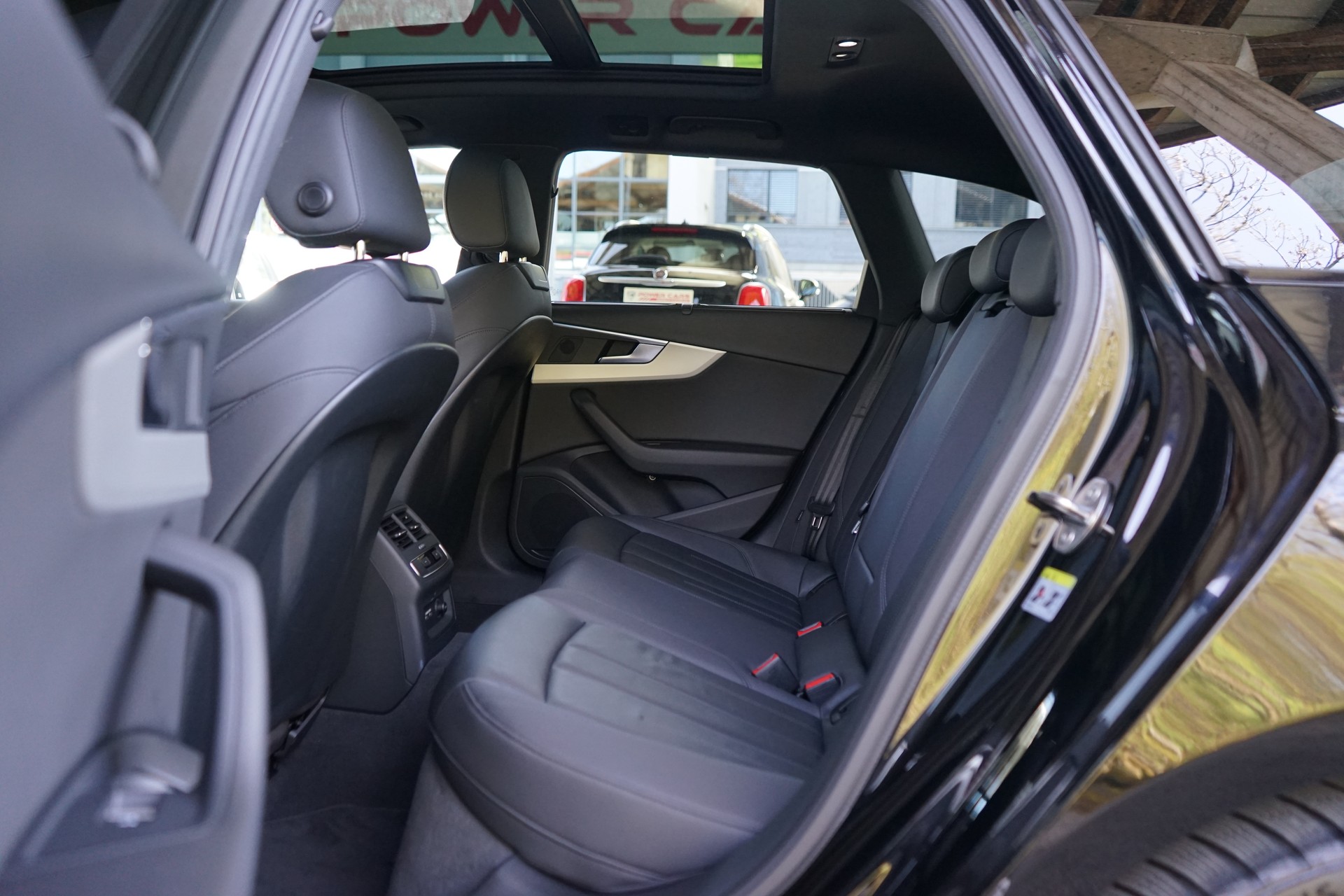 AUDI A4 Avant 50 TDI S line quattro tiptronic-image-4