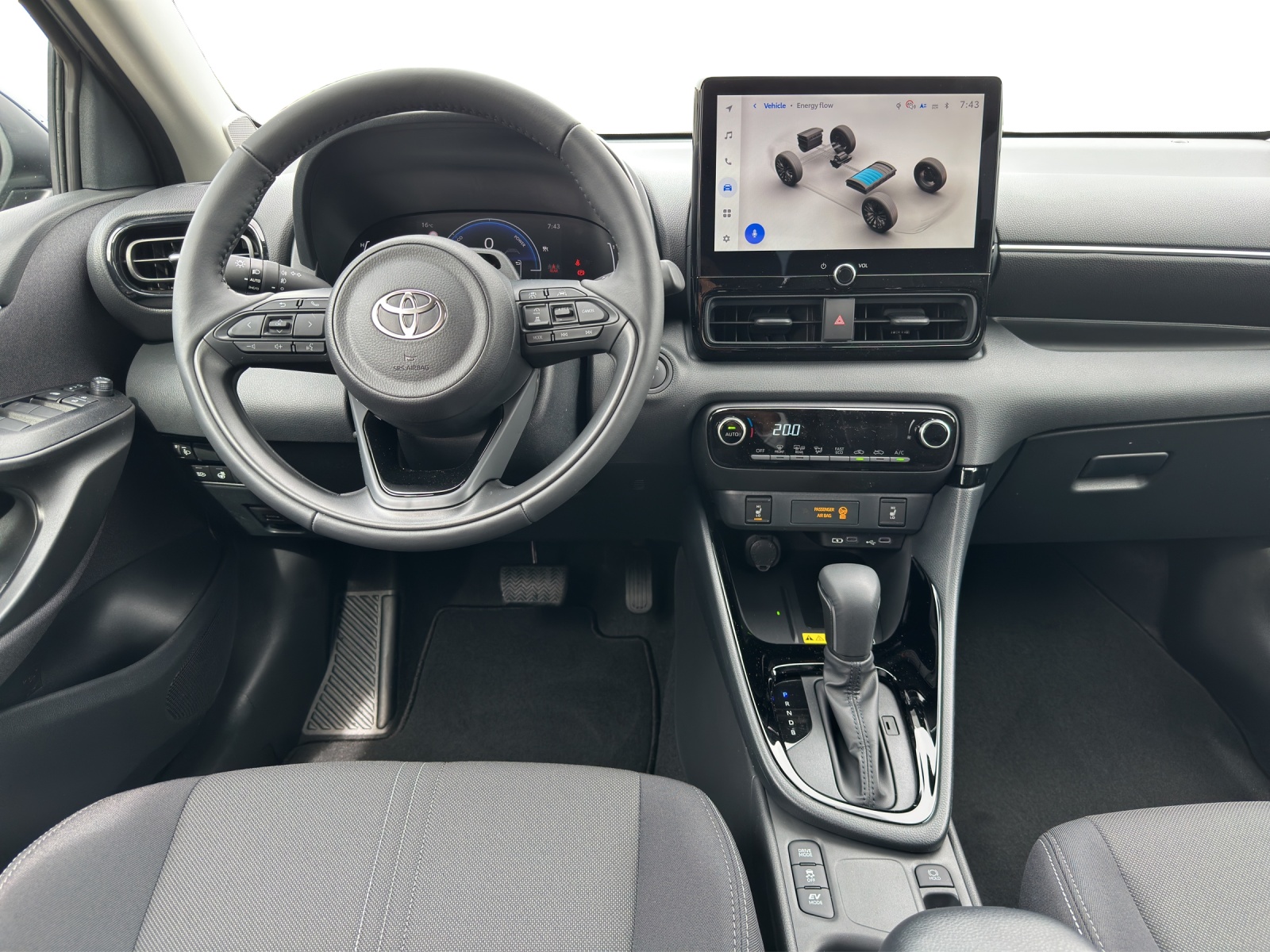 TOYOTA Yaris 1.5 VVT-i HSD Trend-image-8