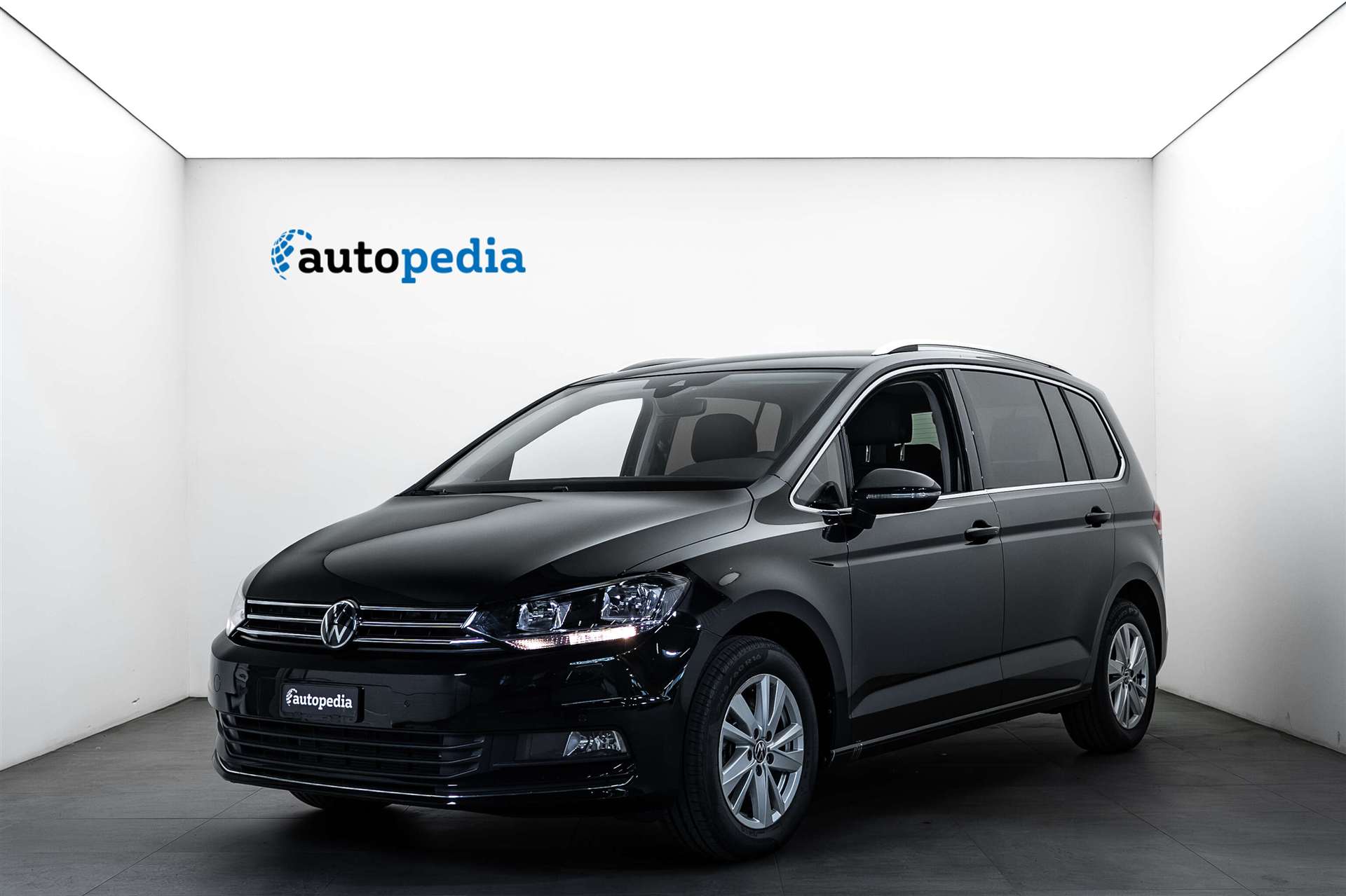 VW Touran 1.5 TSi EVO Highline 7-Plätzer DSG-Automat-image-0