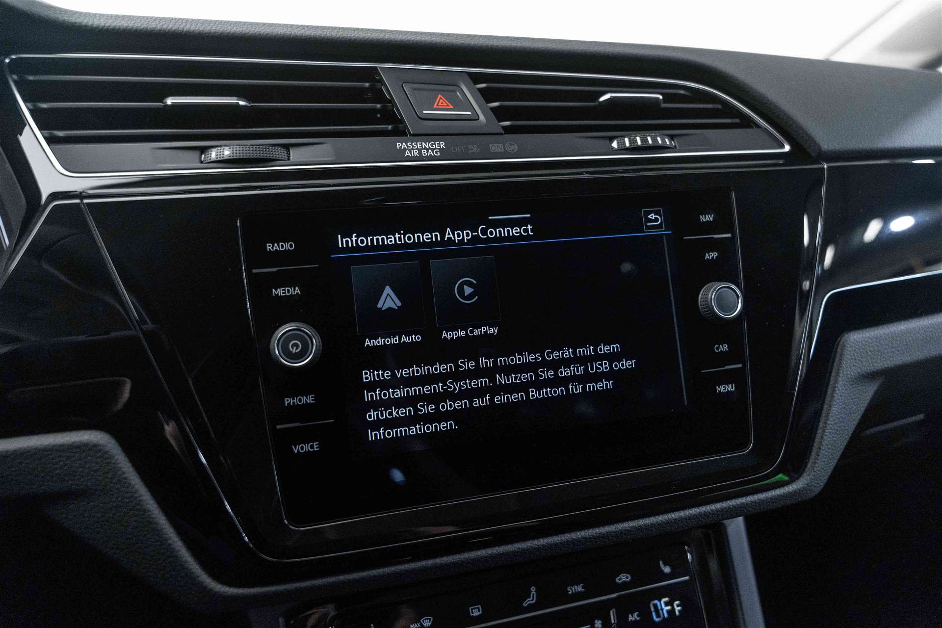 VW Touran 1.5 TSi EVO Highline 7-Plätzer DSG-Automat-image-19