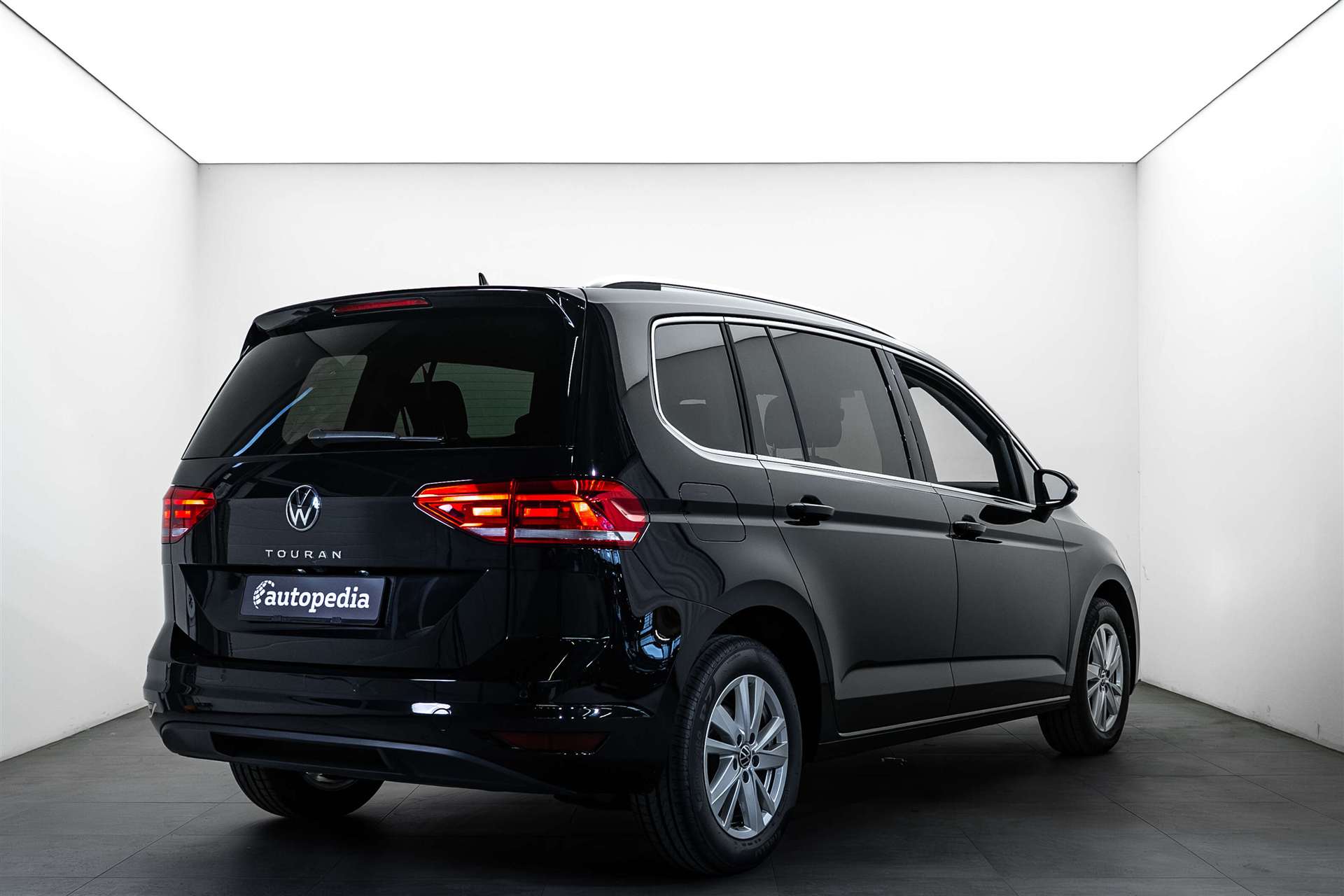 VW Touran 1.5 TSi EVO Highline 7-Plätzer DSG-Automat-image-2