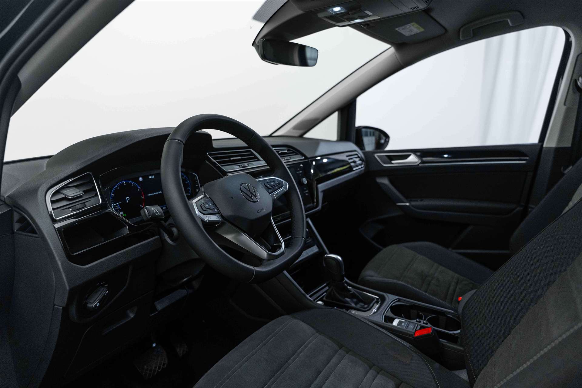 VW Touran 1.5 TSi EVO Highline 7-Plätzer DSG-Automat-image-7
