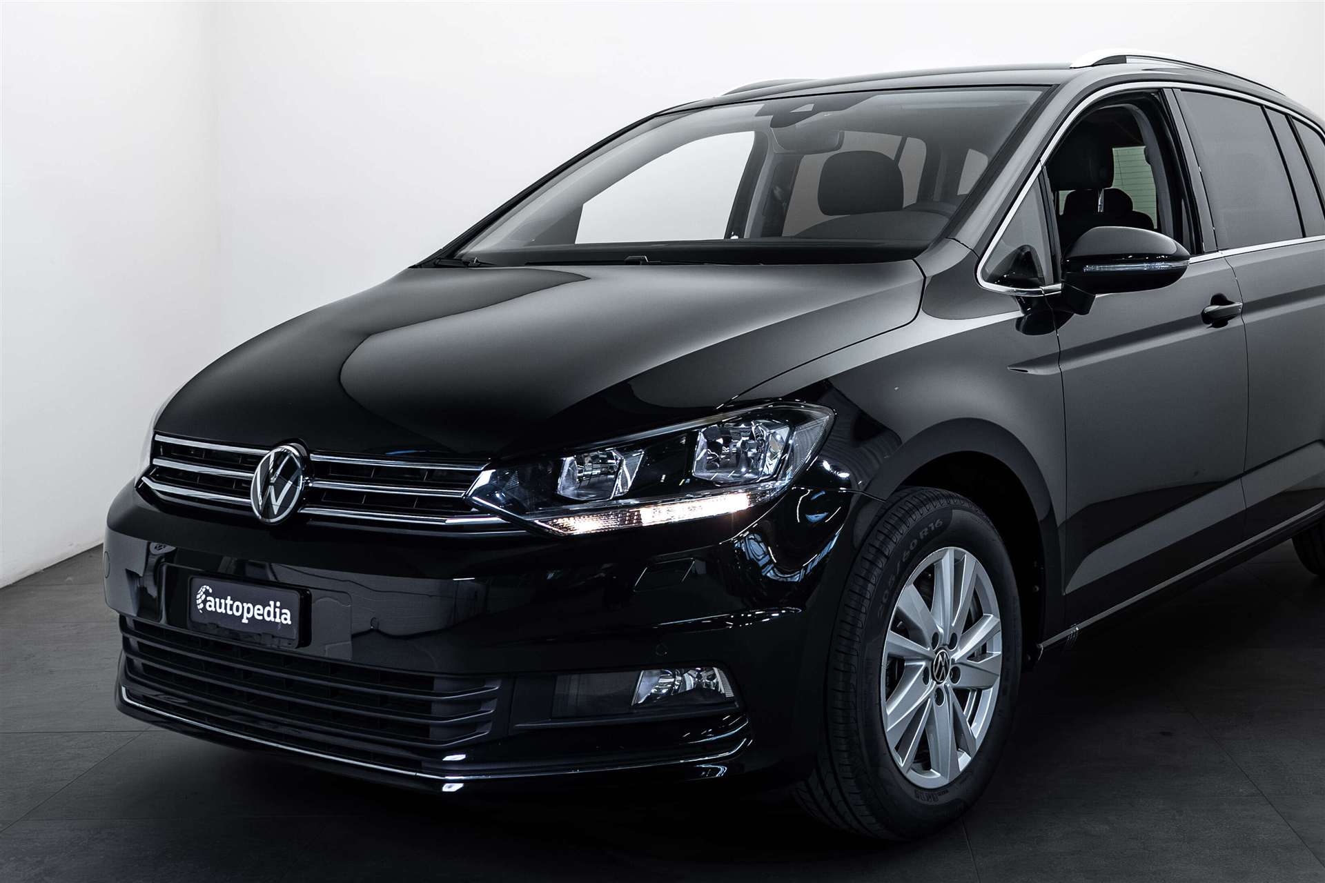 VW Touran 1.5 TSi EVO Highline 7-Plätzer DSG-Automat-image-1