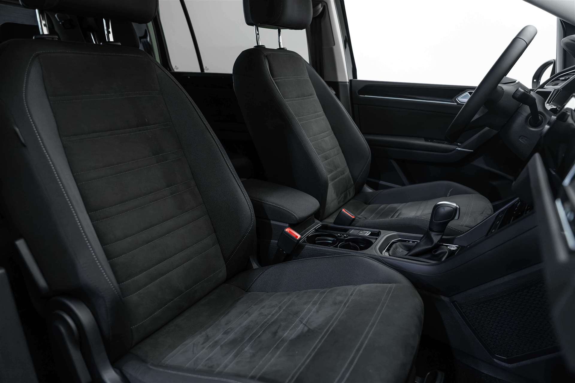 VW Touran 1.5 TSi EVO Highline 7-Plätzer DSG-Automat-image-11