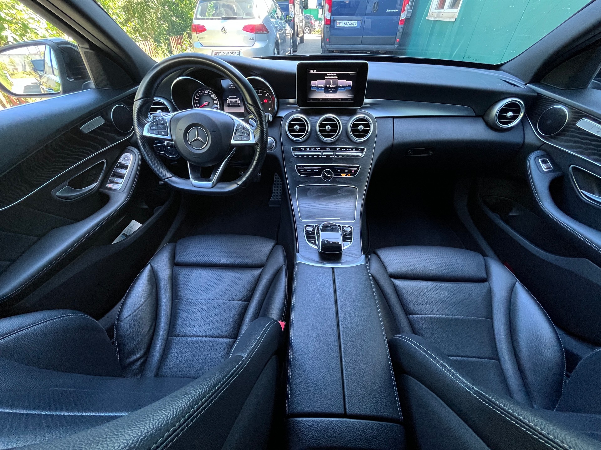 MERCEDES-BENZ C 250 d Swiss Star AMG Line 4Matic 9G-Tronic-image-8