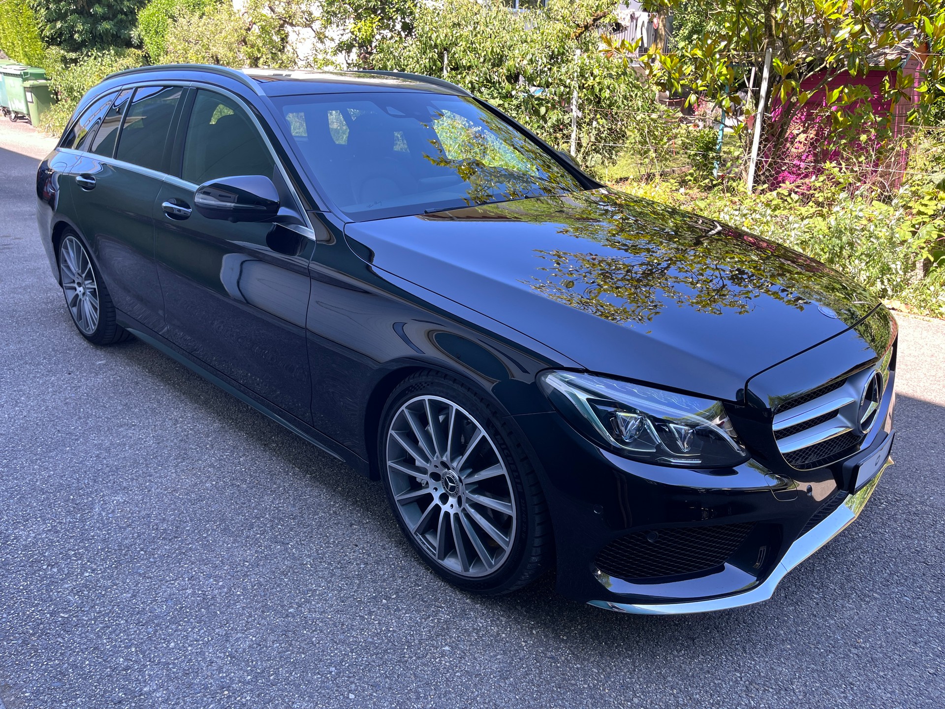 MERCEDES-BENZ C 250 d Swiss Star AMG Line 4Matic 9G-Tronic-image-2