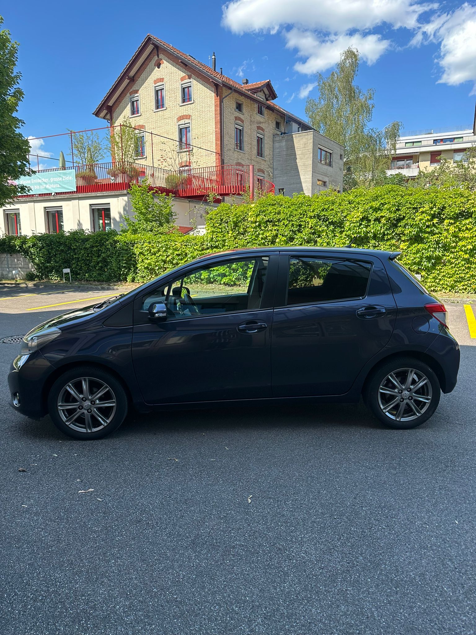 TOYOTA Yaris 1.33 Style Multidrive-image-1