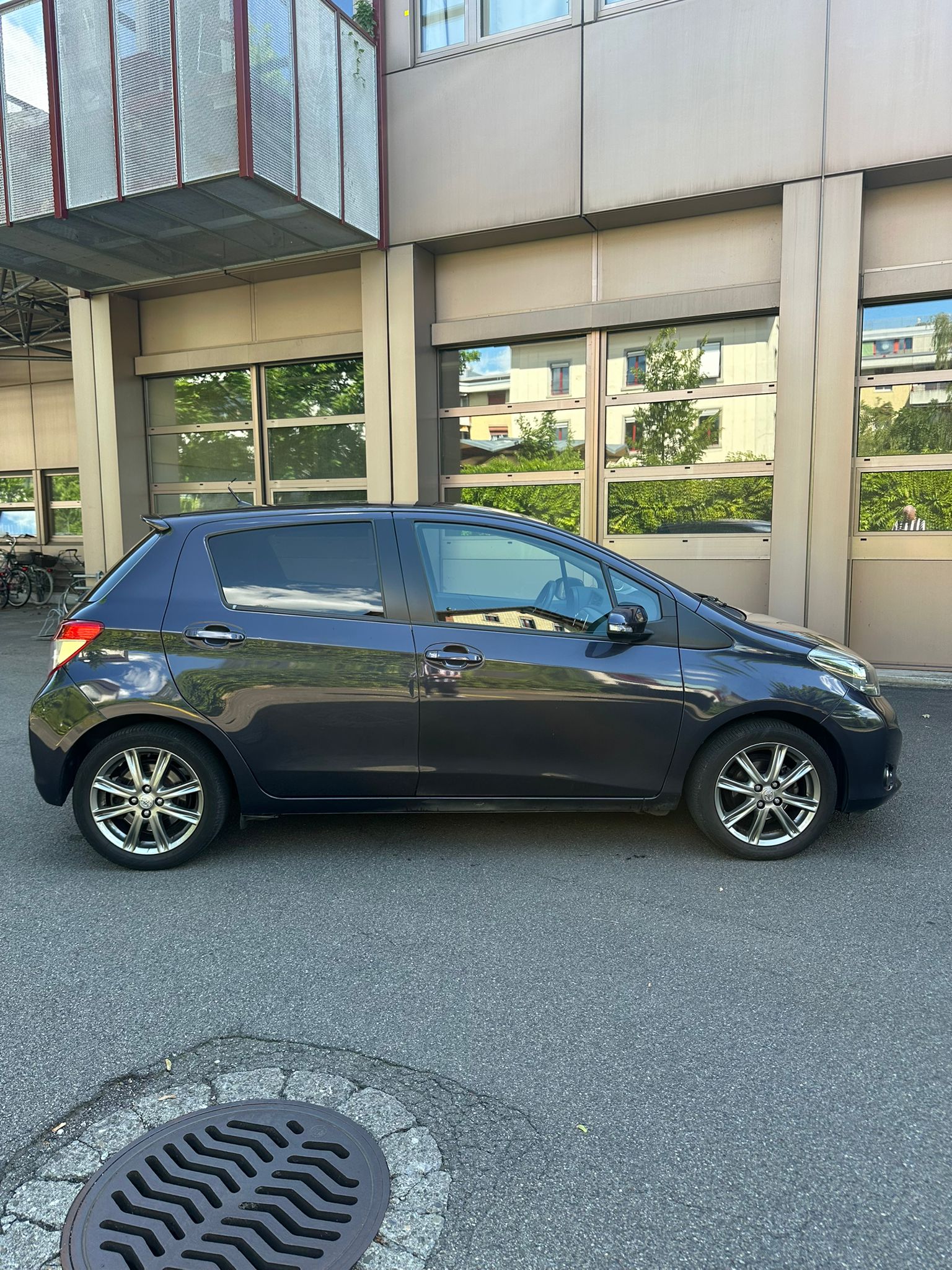 TOYOTA Yaris 1.33 Style Multidrive-image-5
