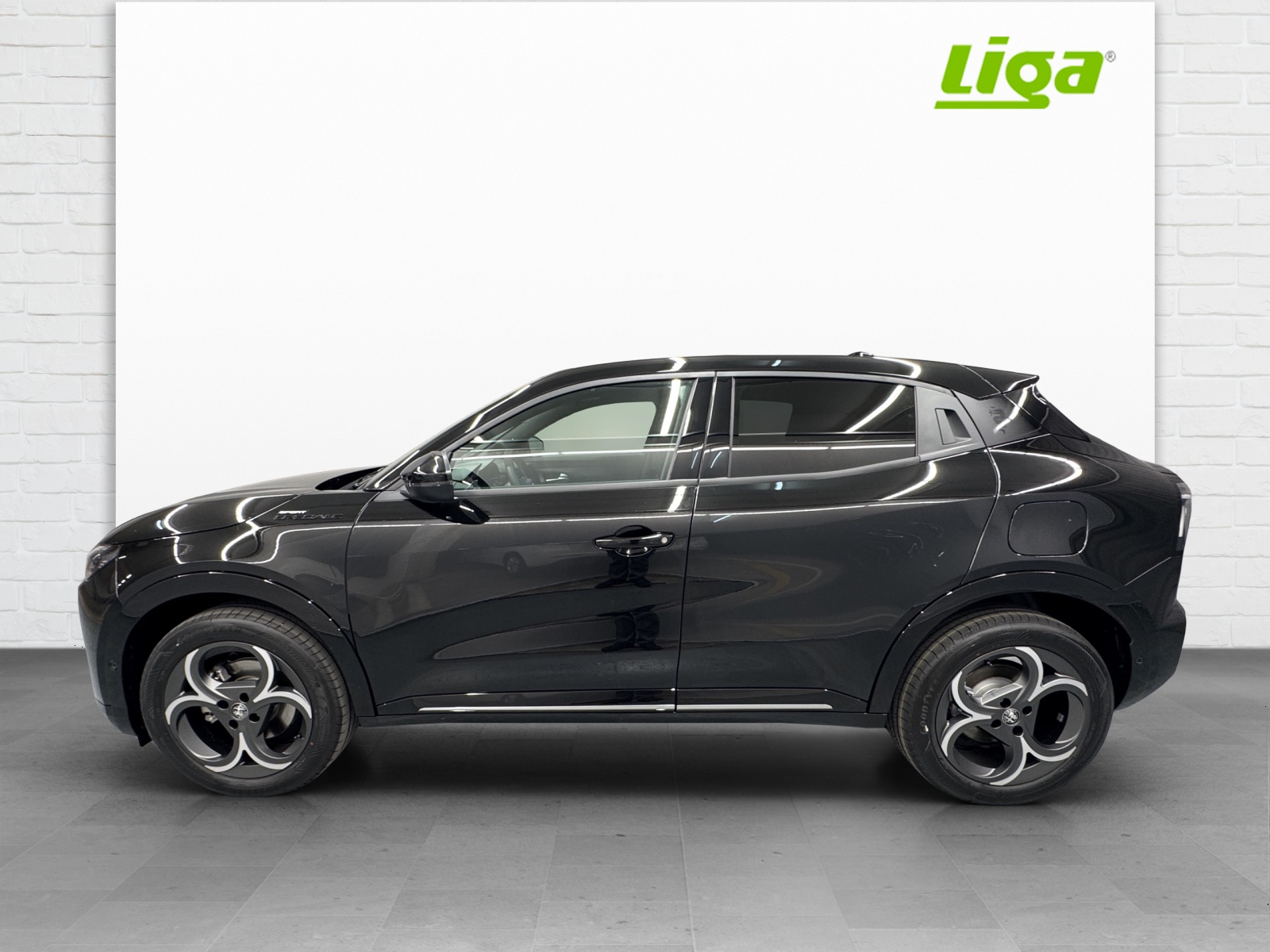 ALFA ROMEO Junior 1.2 Sport Speciale Q4 T&S-image-2