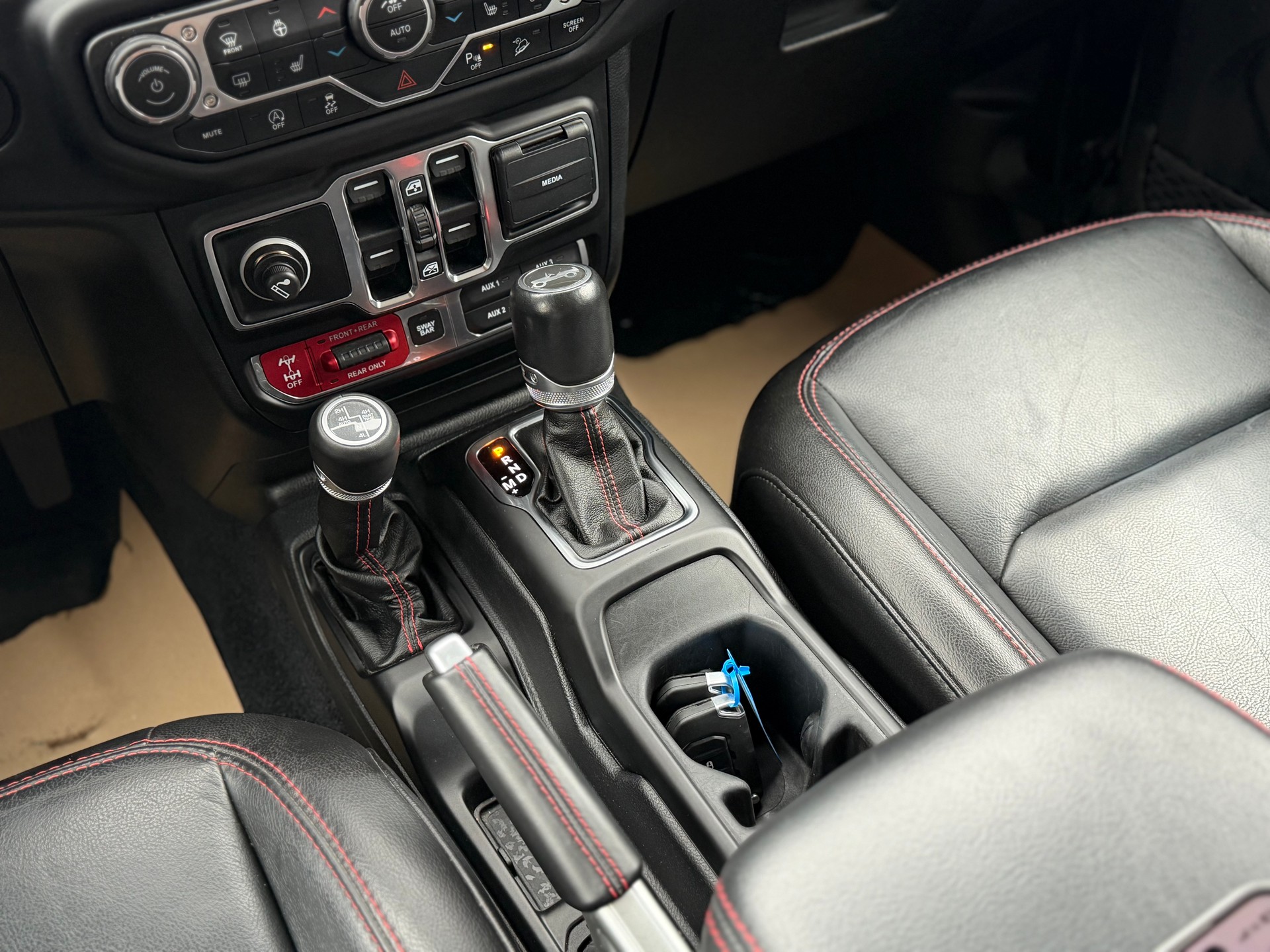 JEEP Wrangler 2.0 Unlimited Rubicon Automatic-image-17