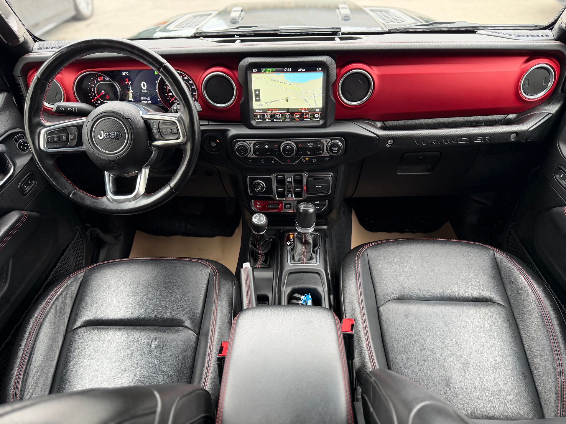 JEEP Wrangler 2.0 Unlimited Rubicon Automatic-image-10