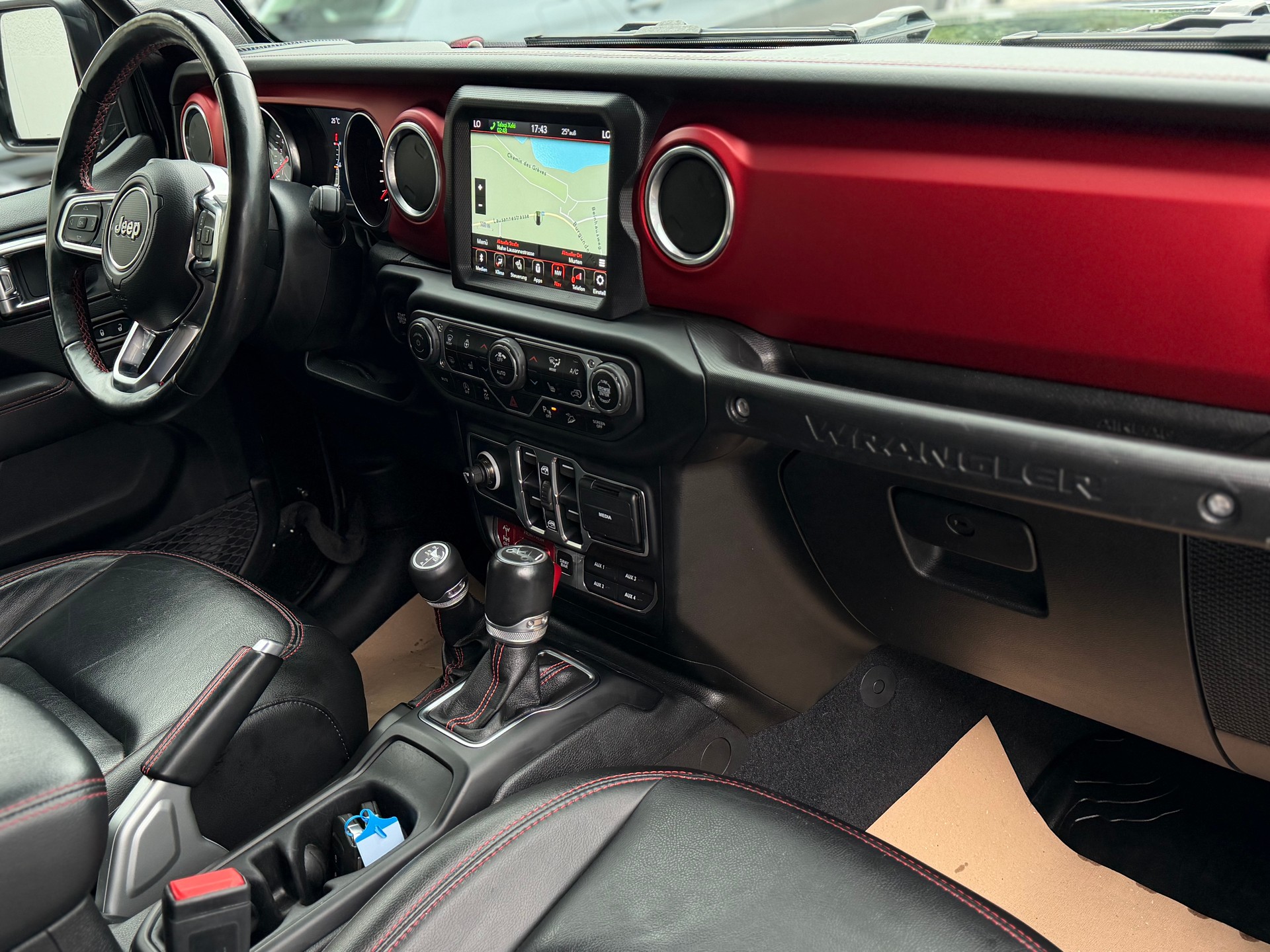 JEEP Wrangler 2.0 Unlimited Rubicon Automatic-image-13