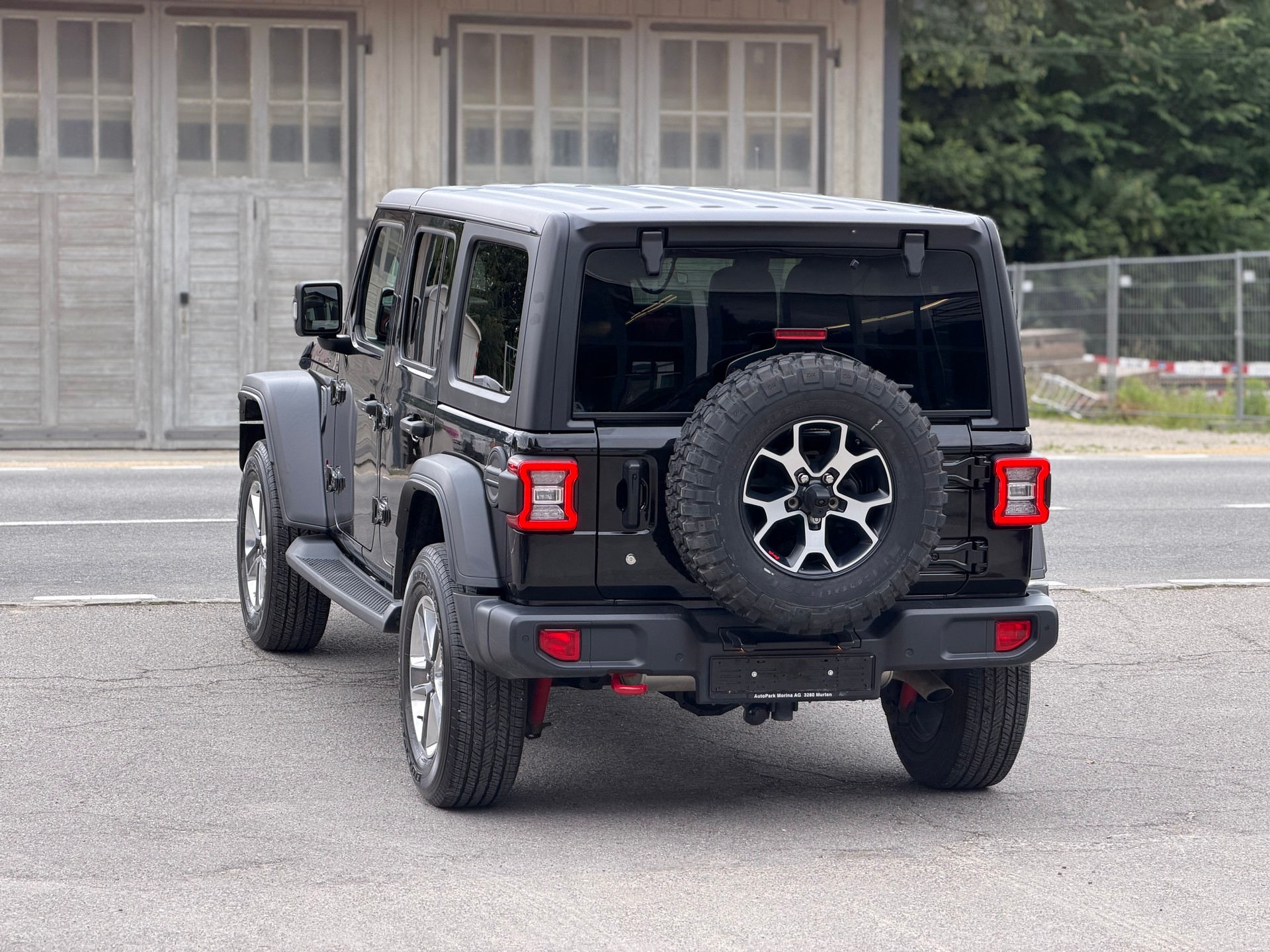 JEEP Wrangler 2.0 Unlimited Rubicon Automatic-image-6