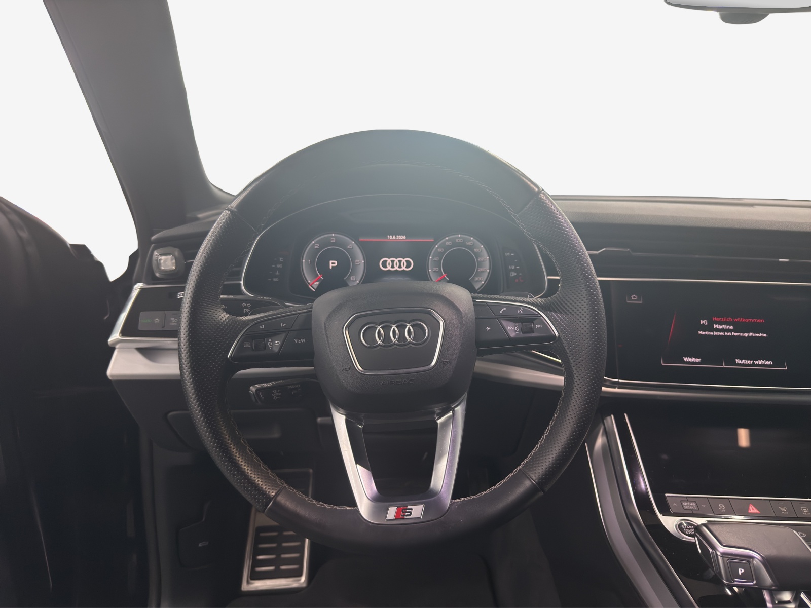 AUDI Q8 50 TDI Black Edition quattro tiptronic-image-9