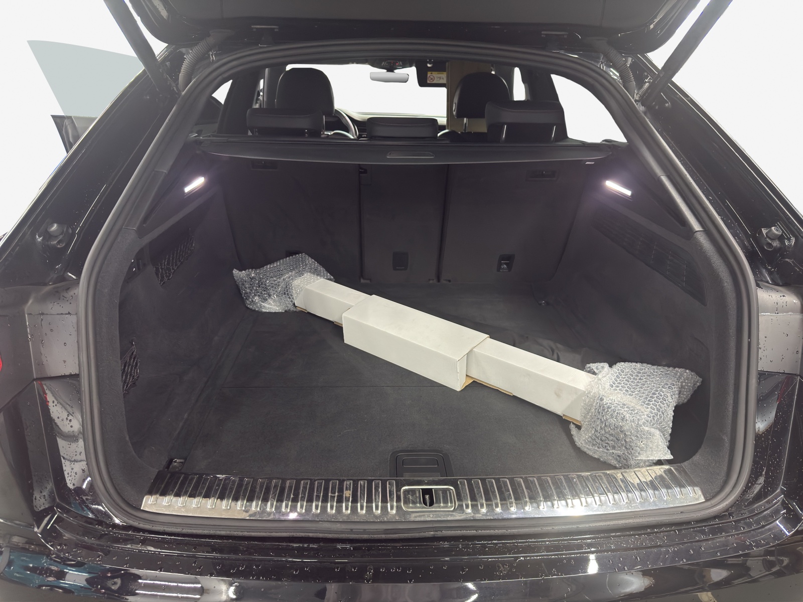 AUDI Q8 50 TDI Black Edition quattro tiptronic-image-12