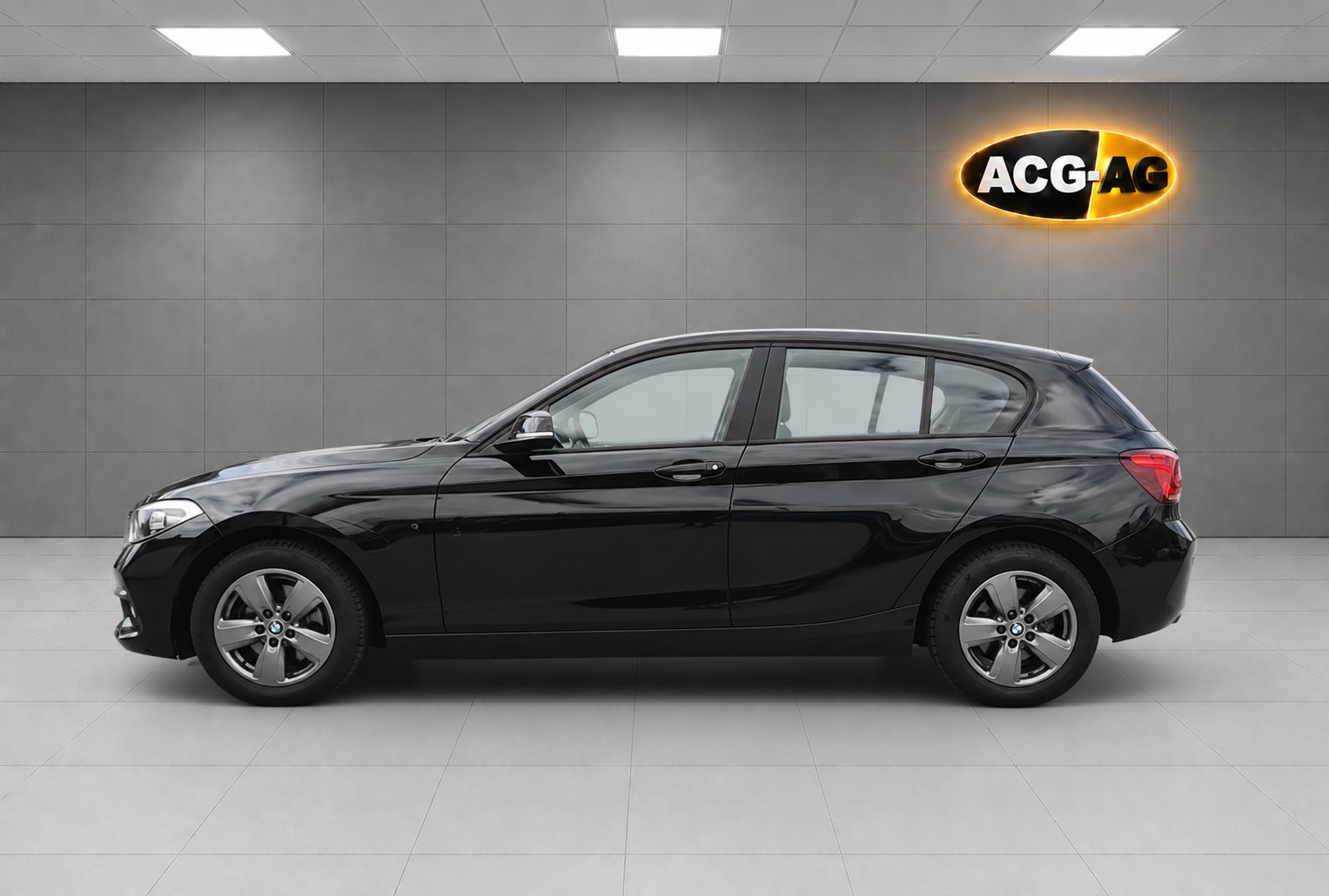 BMW 118i Steptronic ** Gr-Navi ** RF-Kamera ** PDC ** Abstandsregelsysteme ** Frisch Ab MFK & Service **-image-3