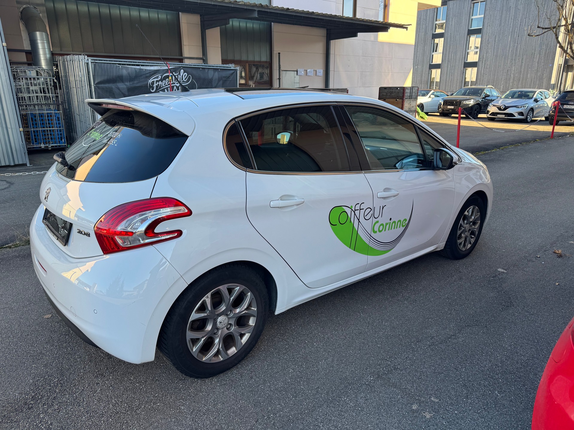 PEUGEOT 208 1.6 VTI Allure-image-2