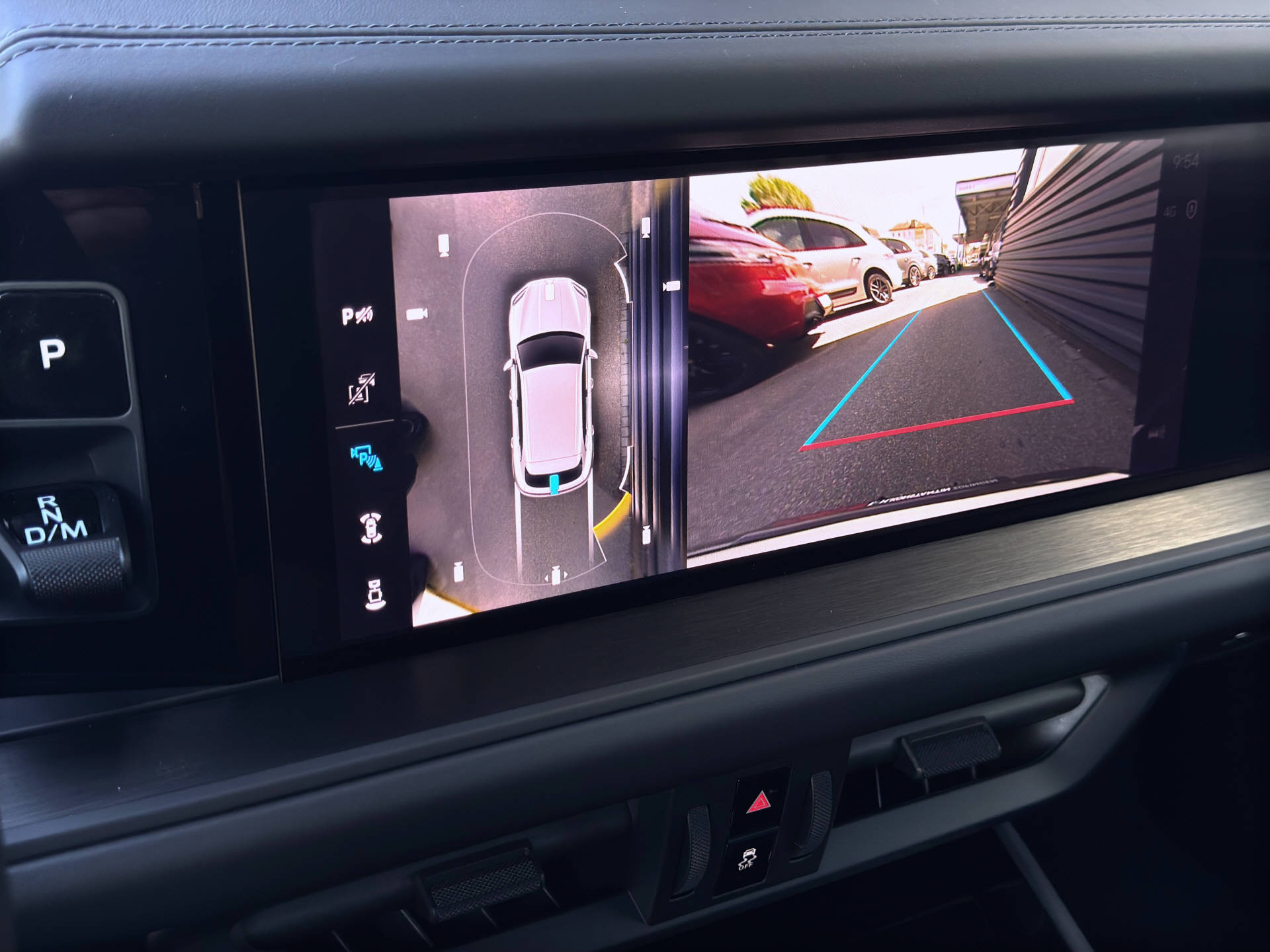 PORSCHE Cayenne S E-Hybrid Black Edition-image-10