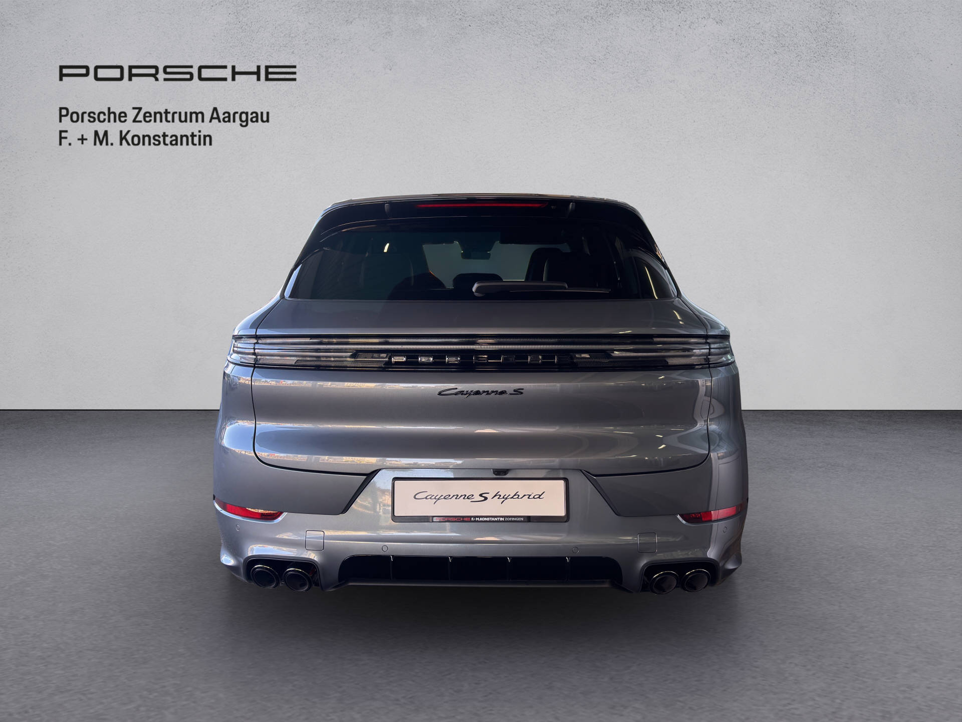 PORSCHE Cayenne S E-Hybrid Black Edition-image-4