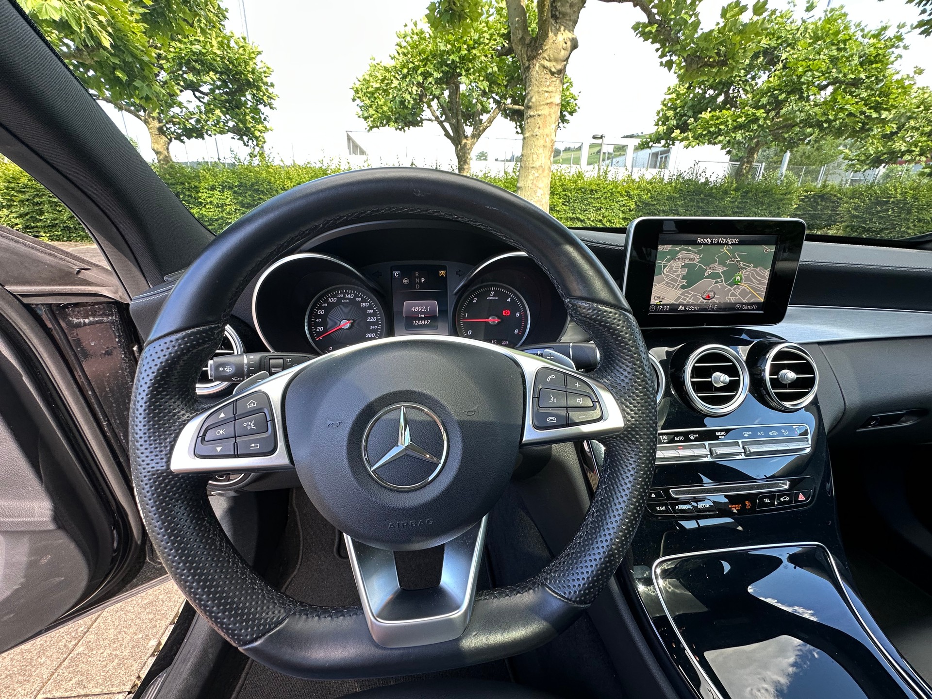 MERCEDES-BENZ C 250 d Swiss Star AMG Line 4m-image-4