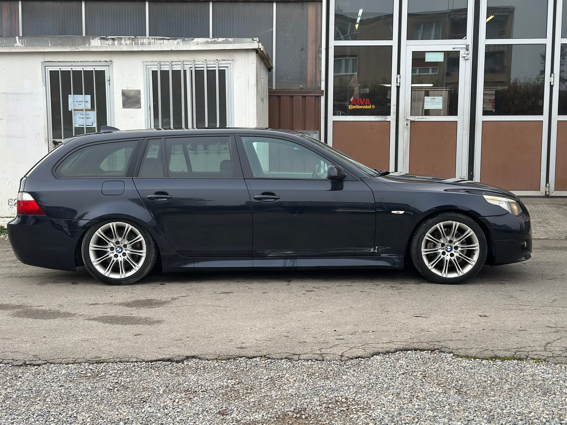 BMW 535d Touring-image-1