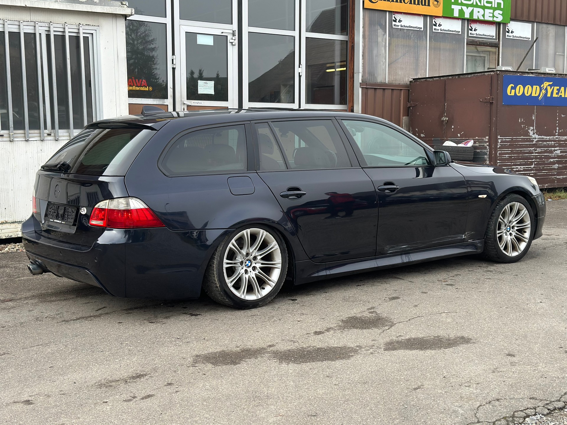 BMW 535d Touring-image-2