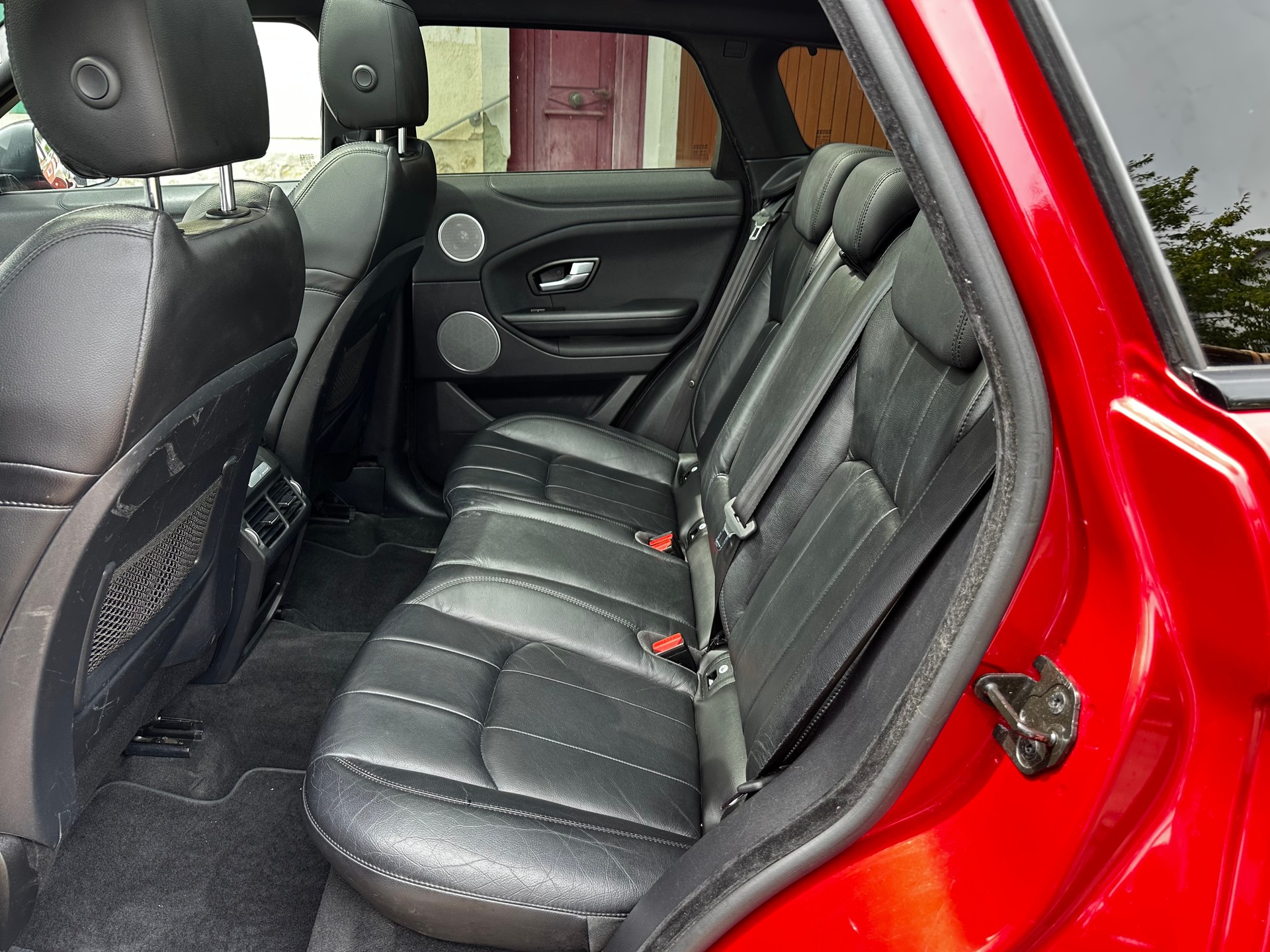 LAND ROVER Range Rover Evoque 2.0 TD4 HSE-image-6