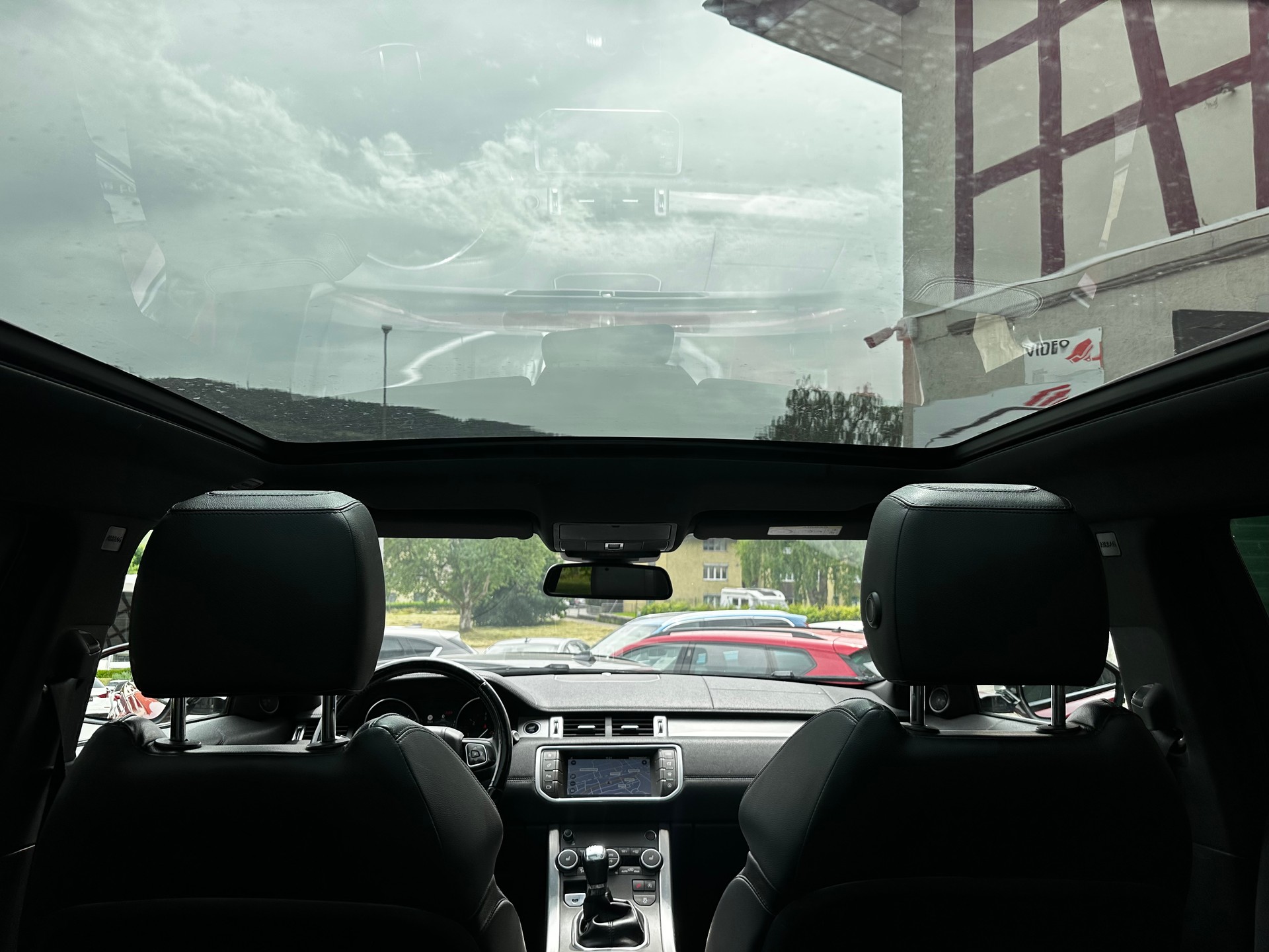 LAND ROVER Range Rover Evoque 2.0 TD4 HSE-image-10
