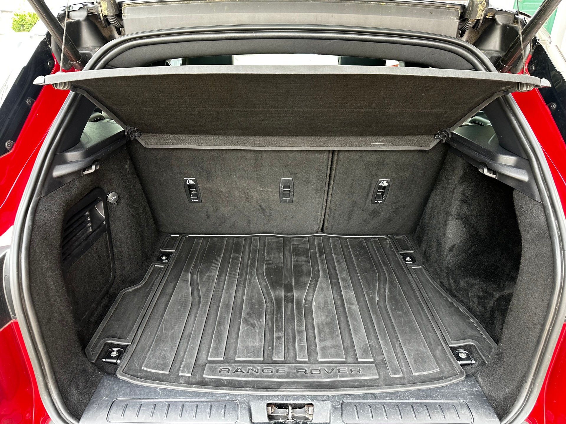 LAND ROVER Range Rover Evoque 2.0 TD4 HSE-image-11