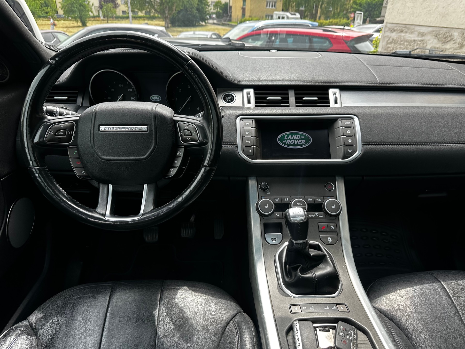 LAND ROVER Range Rover Evoque 2.0 TD4 HSE-image-7