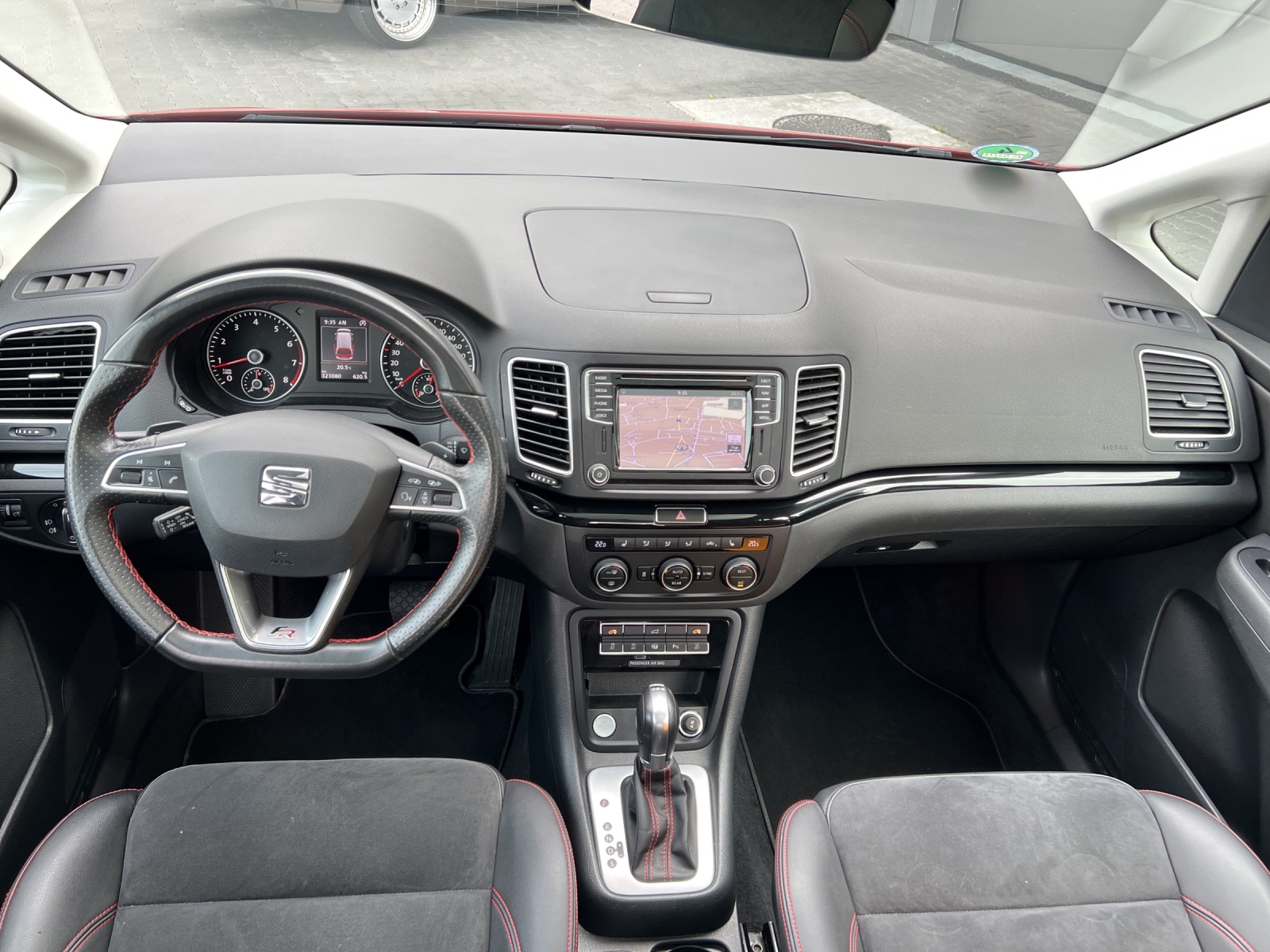 SEAT Alhambra 2.0 TSI FR Line DSG-image-11