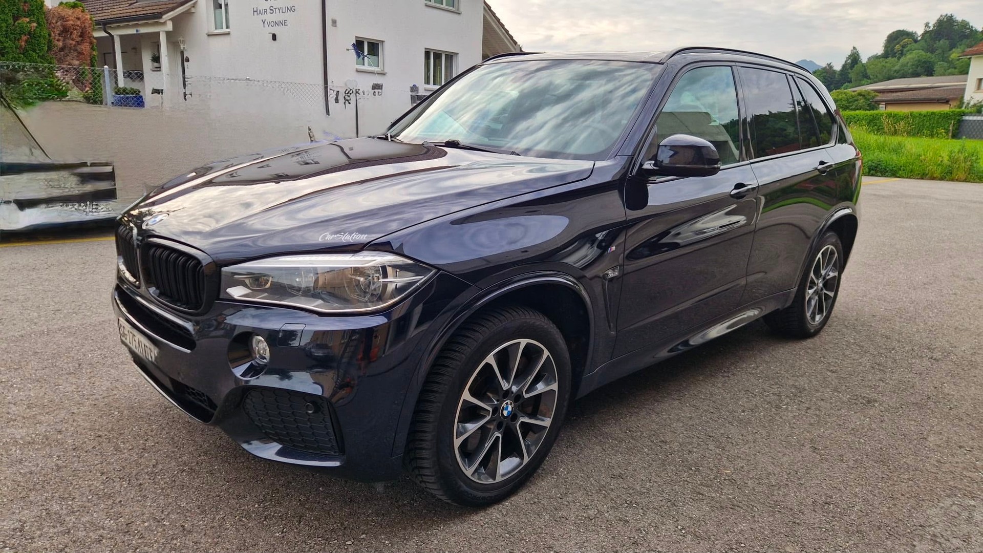 BMW X5 xDrive 50i Steptronic 7-Plätze-image-0