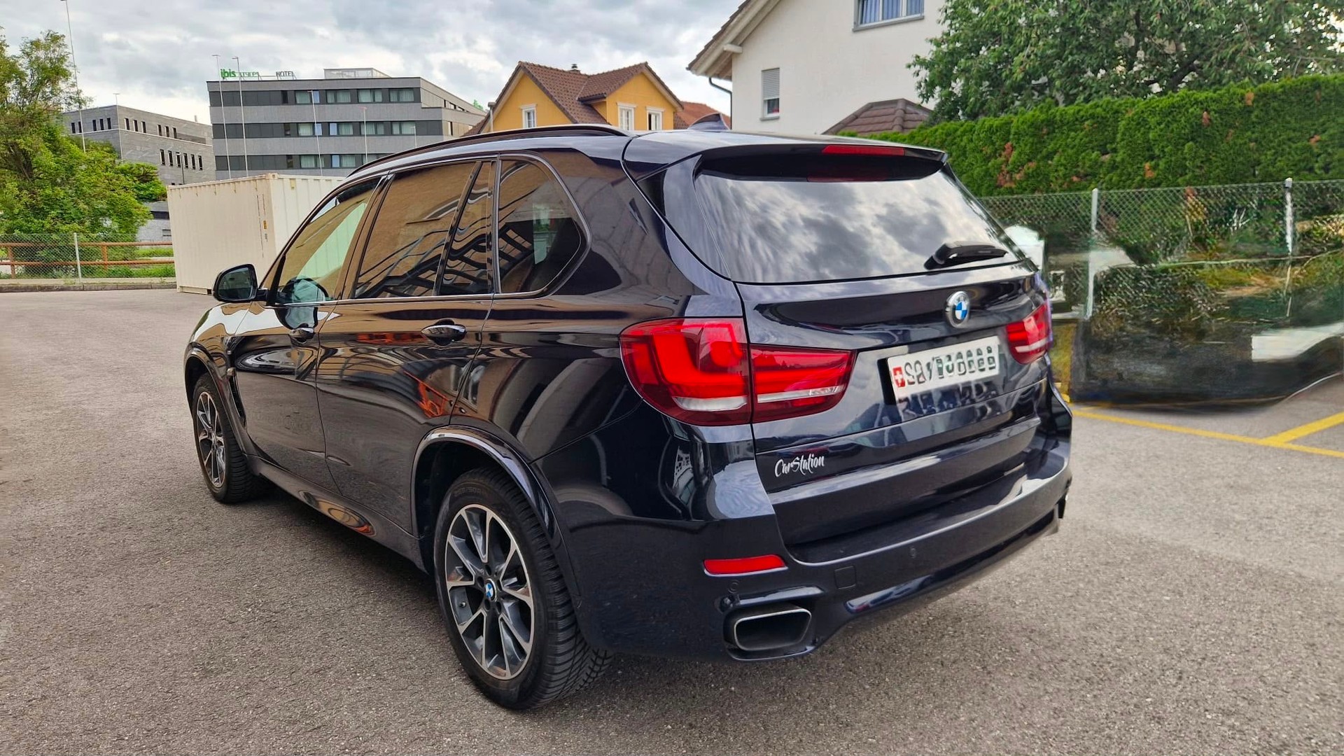 BMW X5 xDrive 50i Steptronic 7-Plätze-image-2