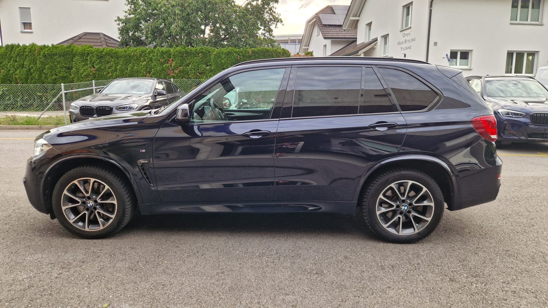 BMW X5 xDrive 50i Steptronic 7-Plätze-image-1