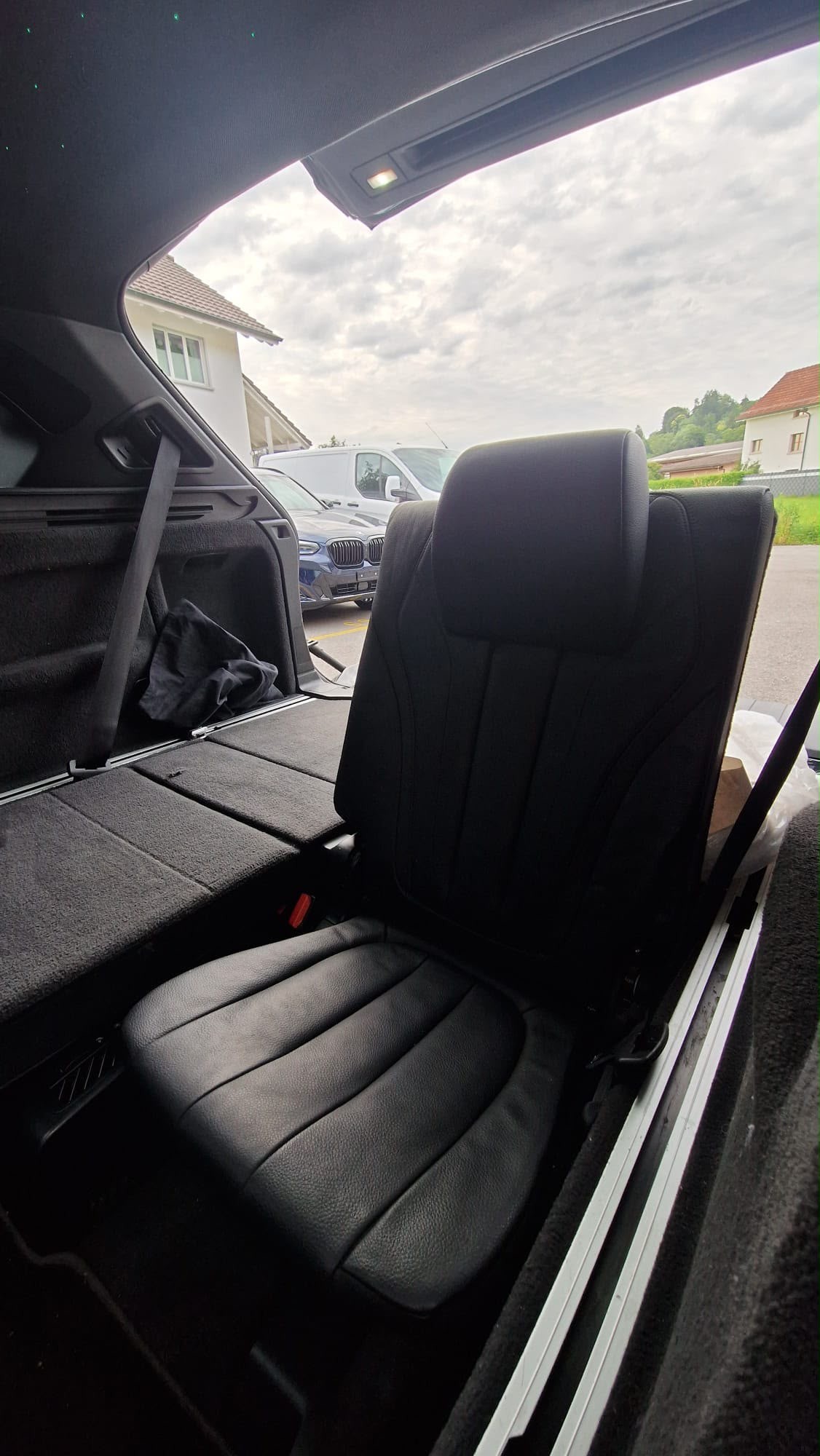 BMW X5 xDrive 50i Steptronic 7-Plätze-image-11