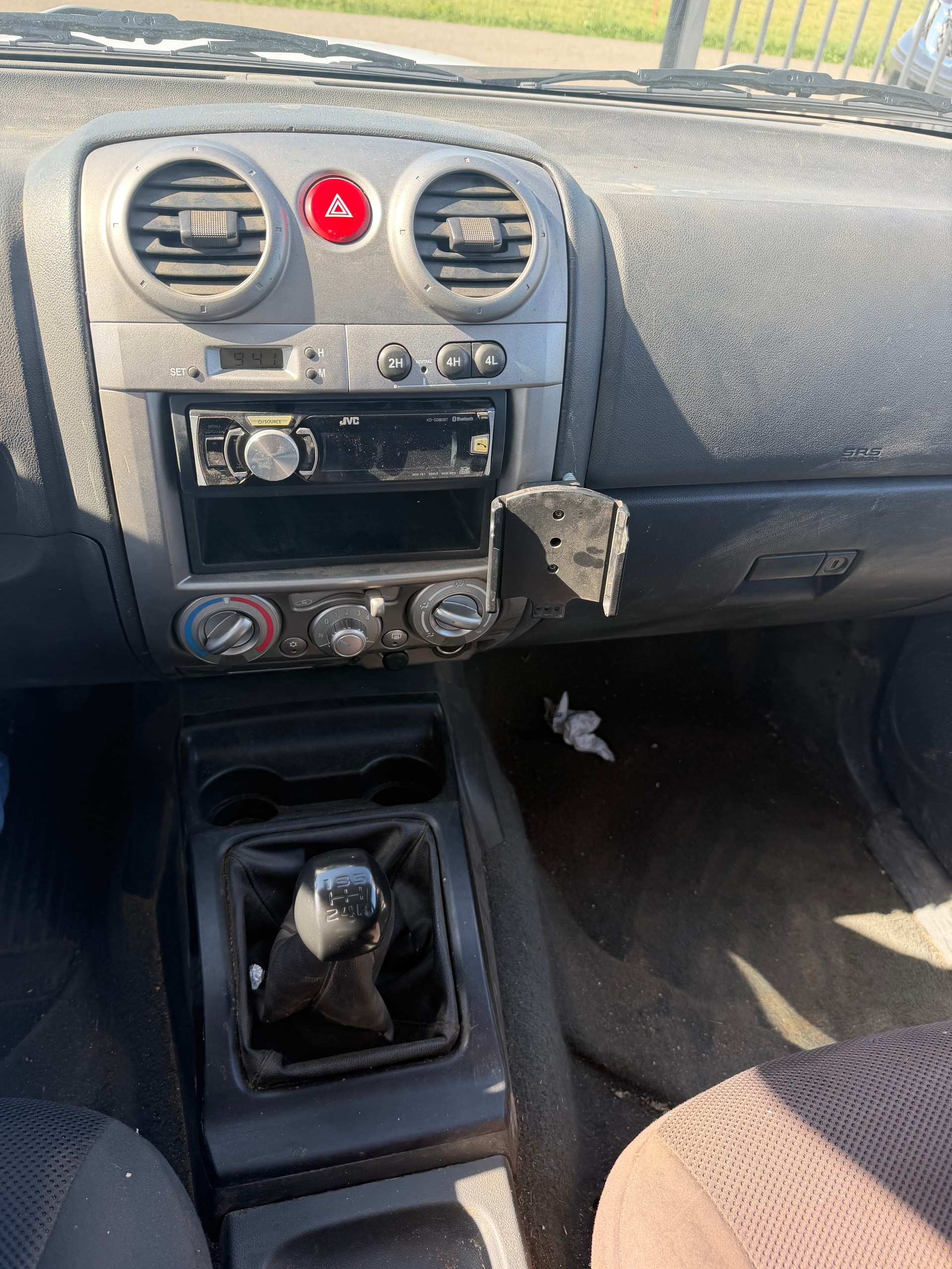 ISUZU TFS85-image-9