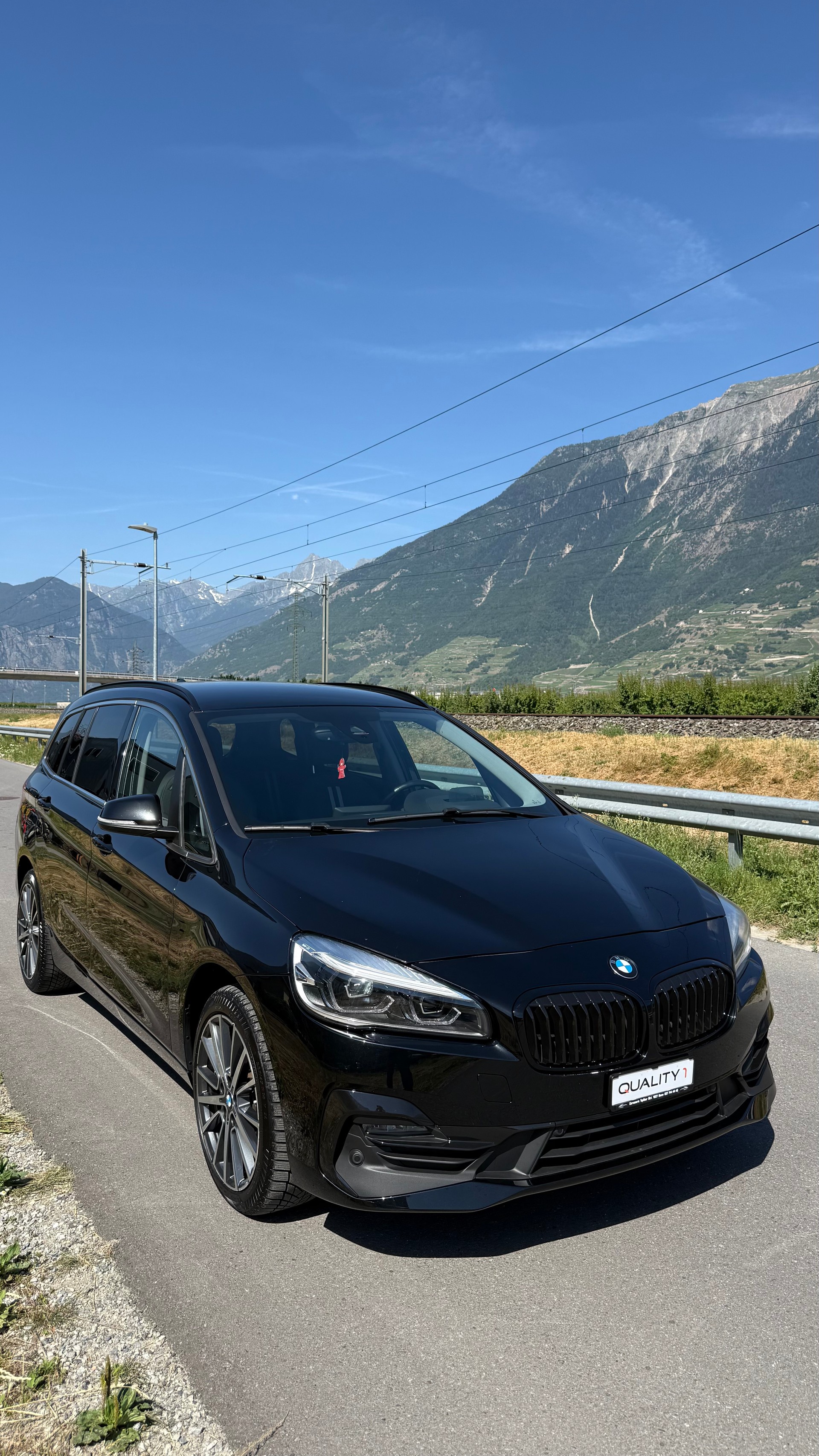 BMW 218 Gran Tourer-image-2