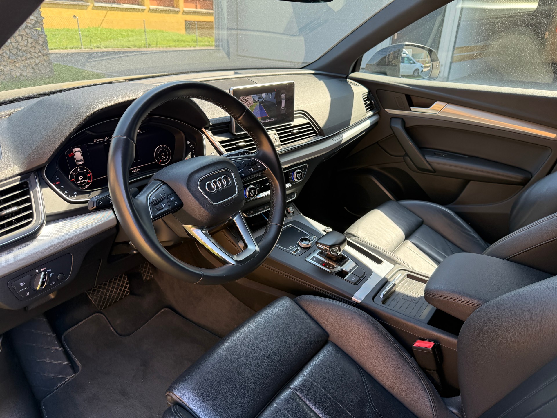 AUDI Q5 2.0 TDI sport quattro S-tronic-image-4