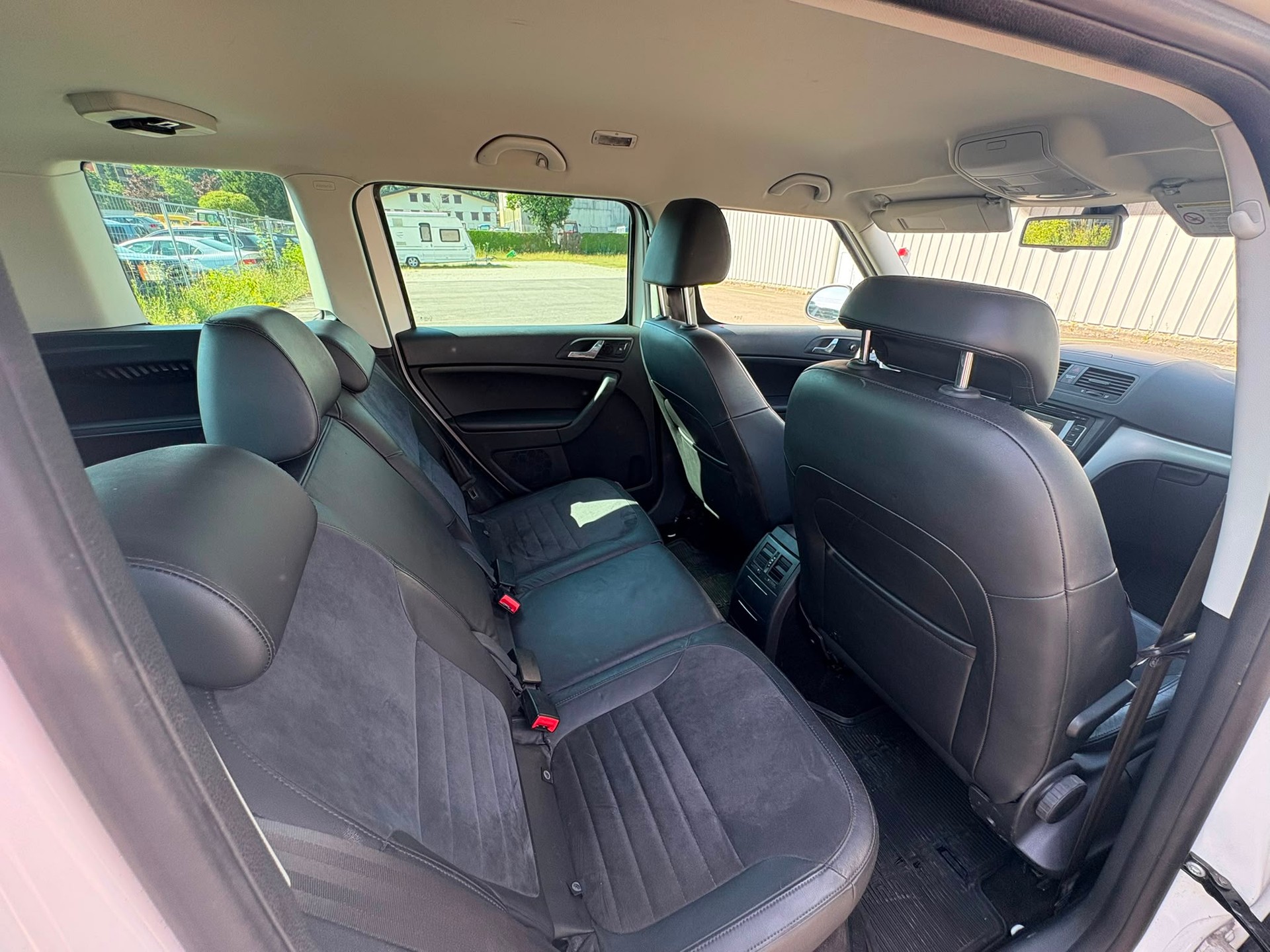 SKODA Yeti 1.8 TSI Elegance 4x4-image-5