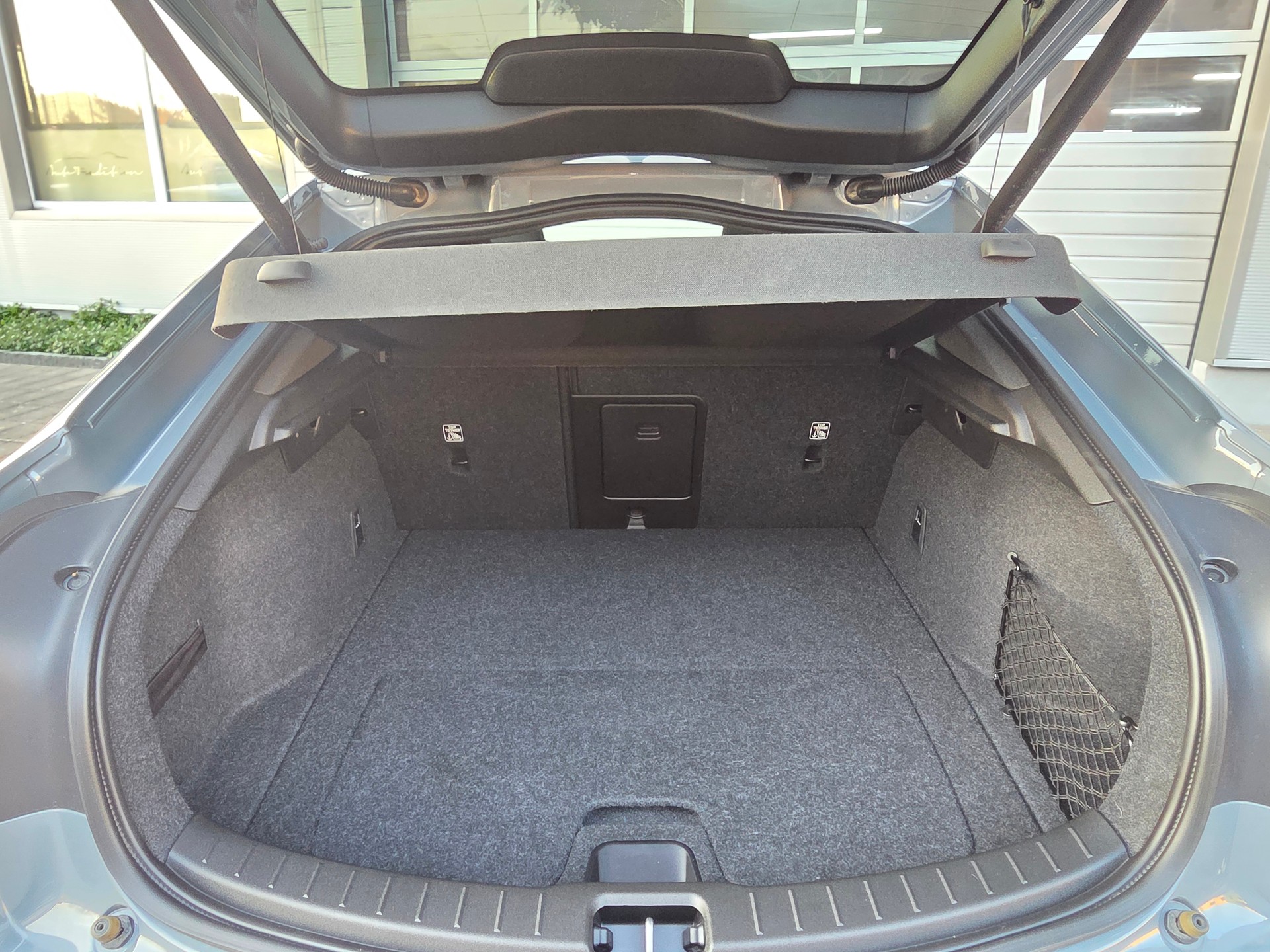 POLESTAR Polestar 2 Long Range Dual 78 kWh MY23 * PERFORMANCE FELGEN - BATT.-ZERTIFIKAT - PLUS PAKET- HARMAN KARDON -GARANTIE BIS 05.2030-image-22